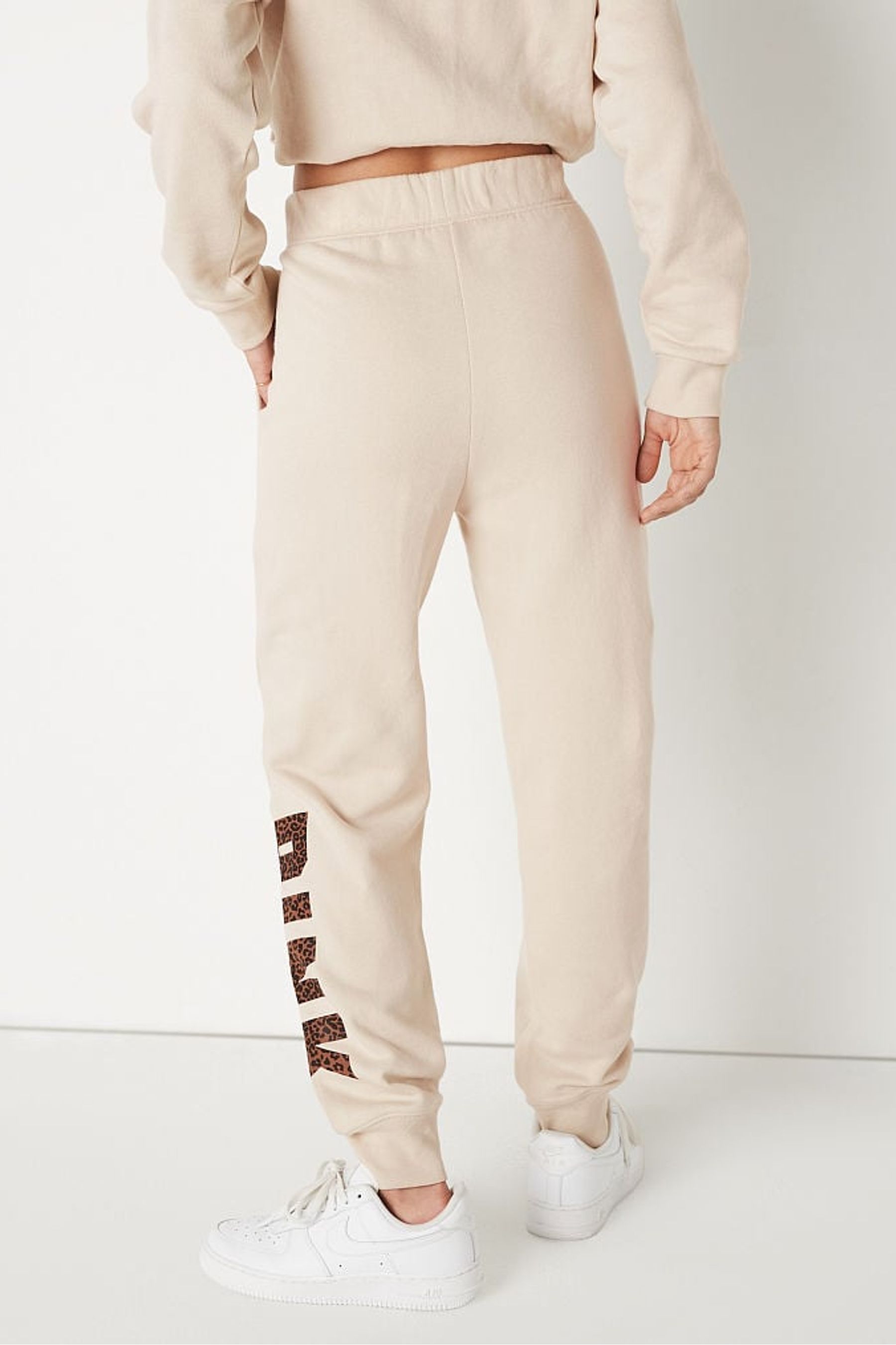 Victoria's Secret Jogger Rosa Comfort Day – Morbidi E Eleganti Per Il Tuo Tempo Libero