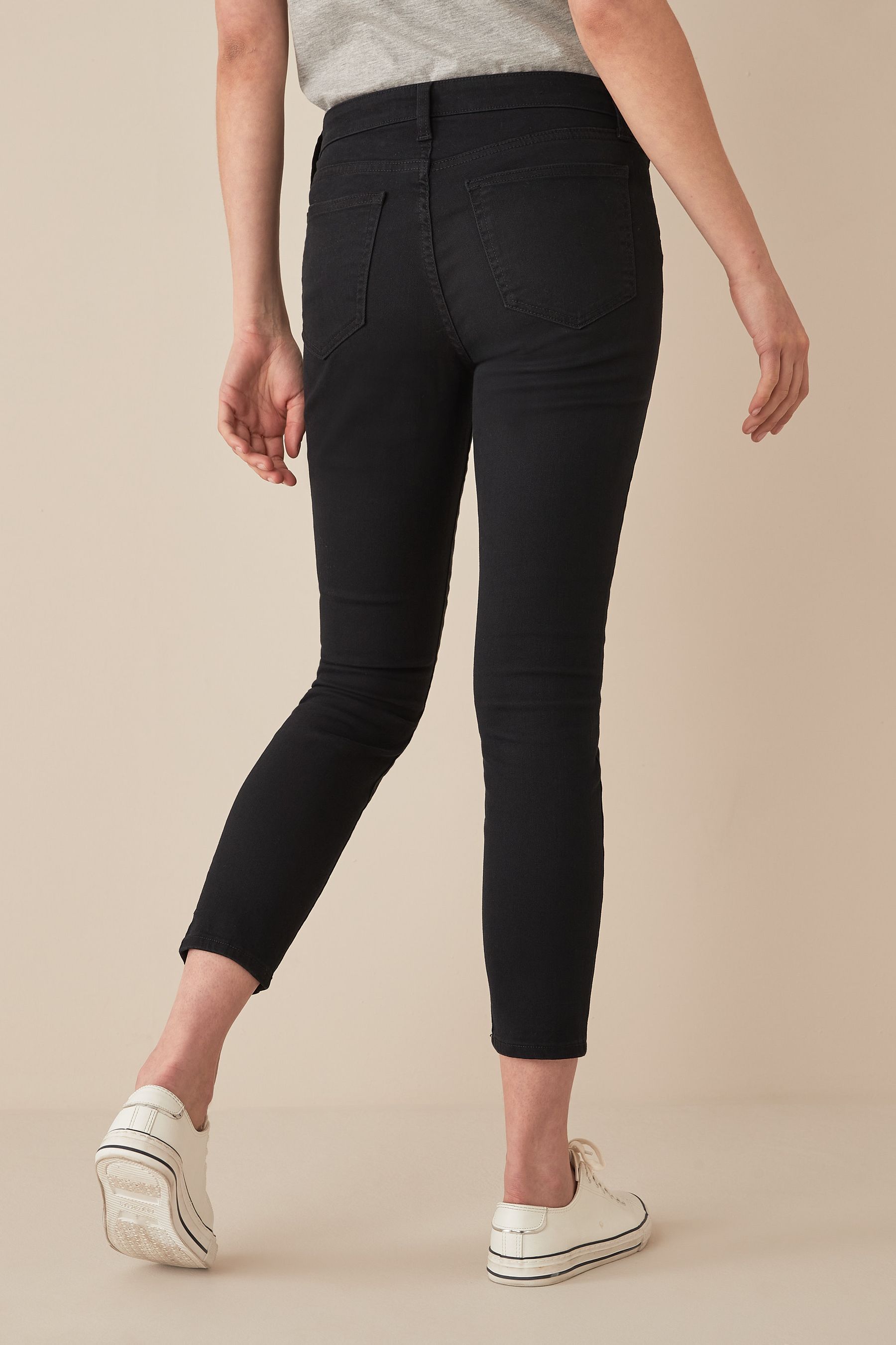 Buy Gap Mid Rise Favourite Ankle Jegging from the Gap online shop