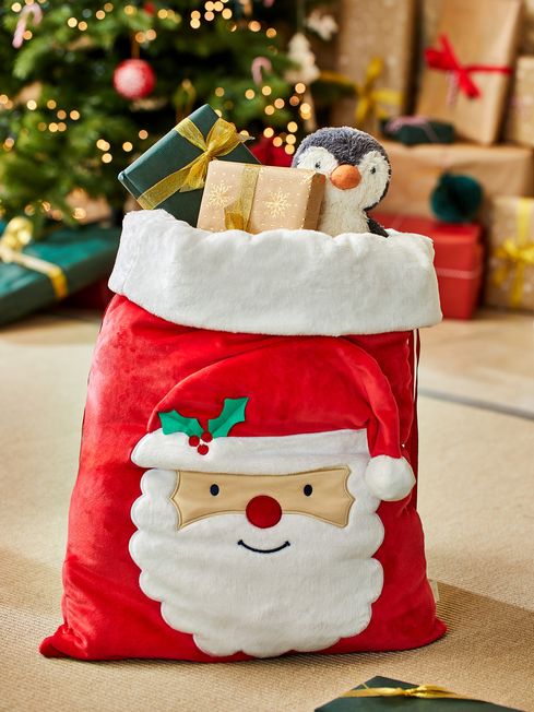 Present sack new arrivals