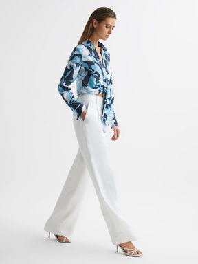 Reiss halflange Dahlia blouse van linnen met print en gestrikte voorkant
