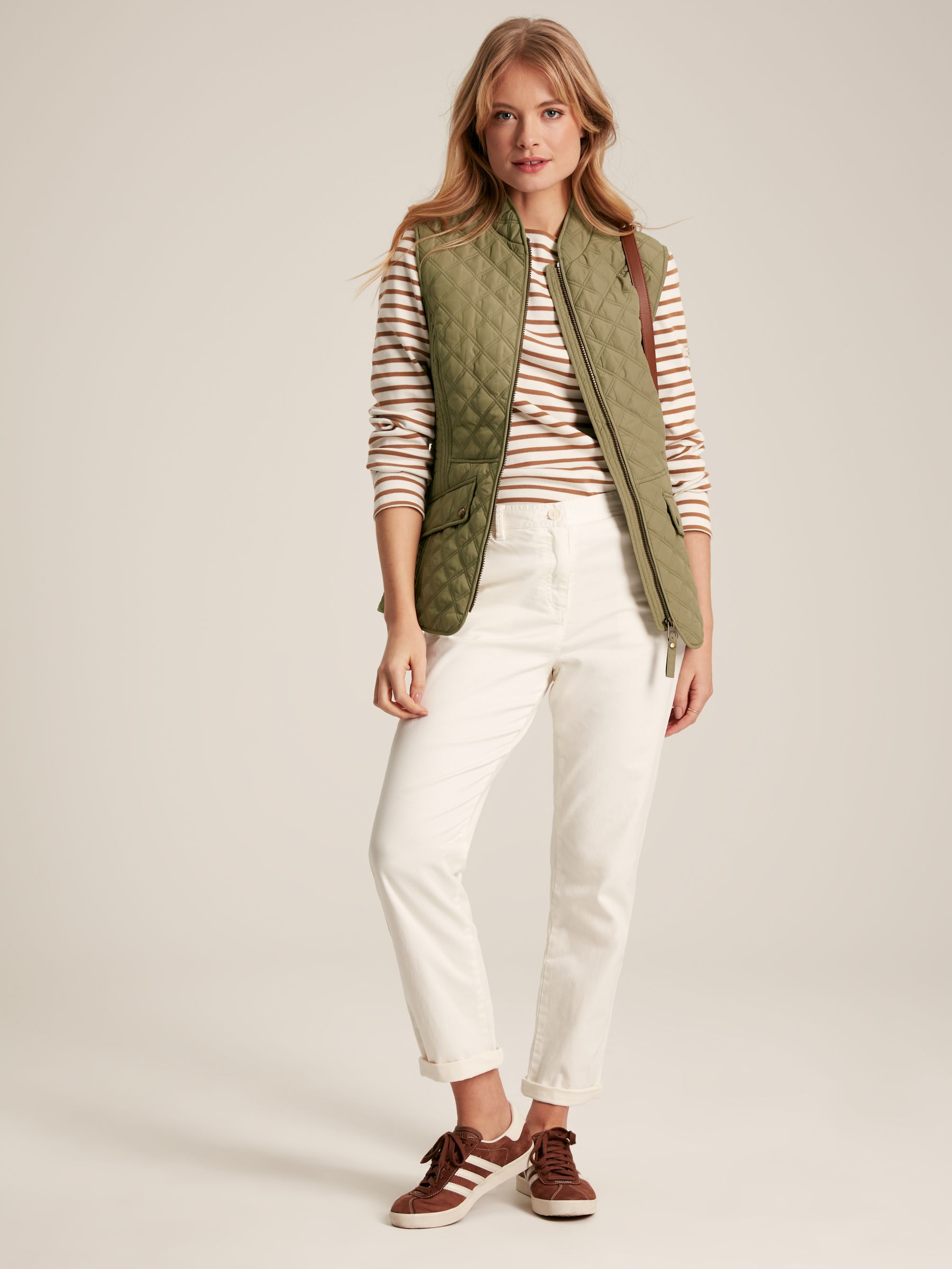 Buy Minx Green Showerproof Diamond Quilted Gilet from the Joules online ...