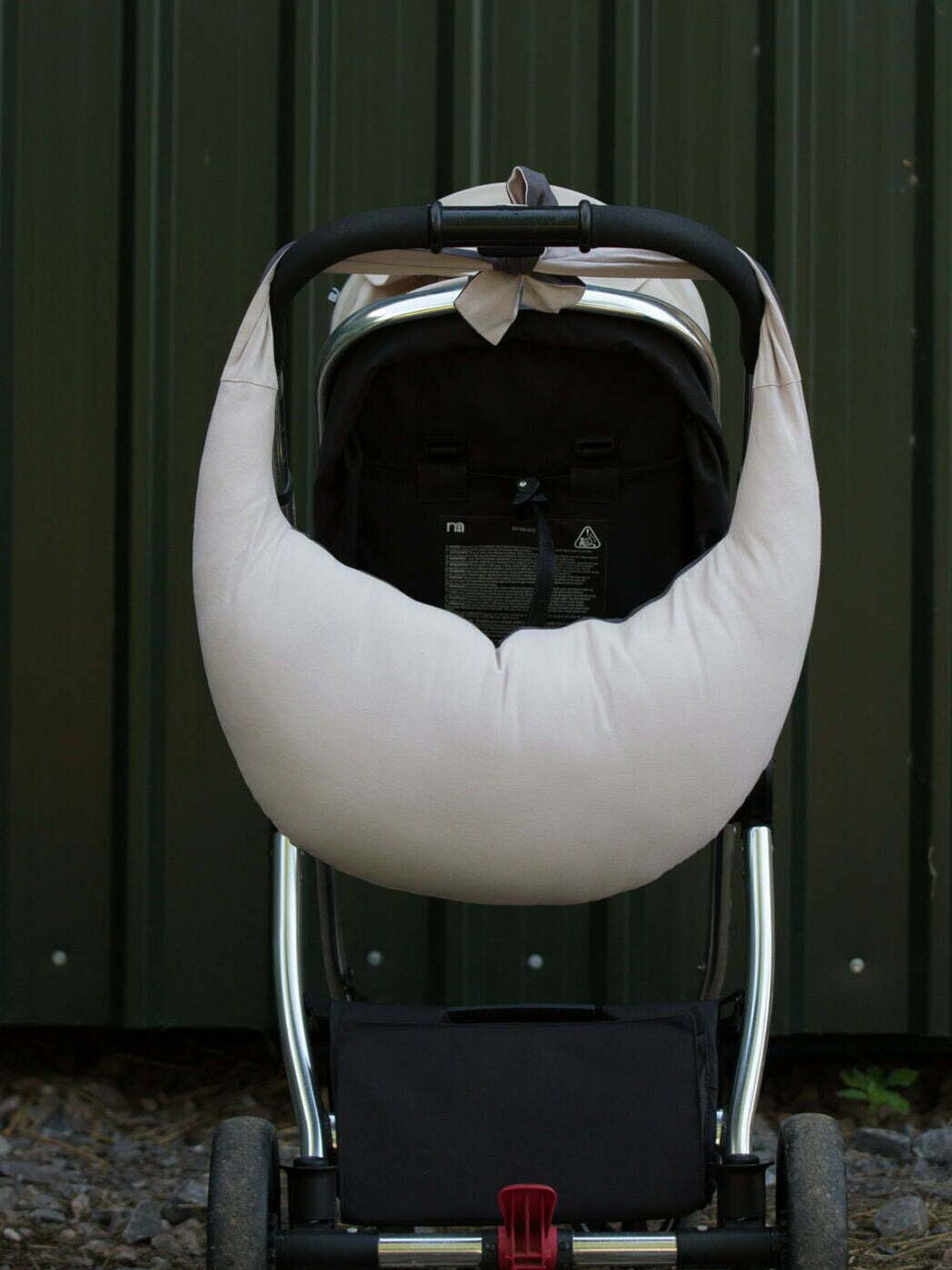 Buy Hippychick Feeding Pillow from the JoJo Maman Bébé UK online shop