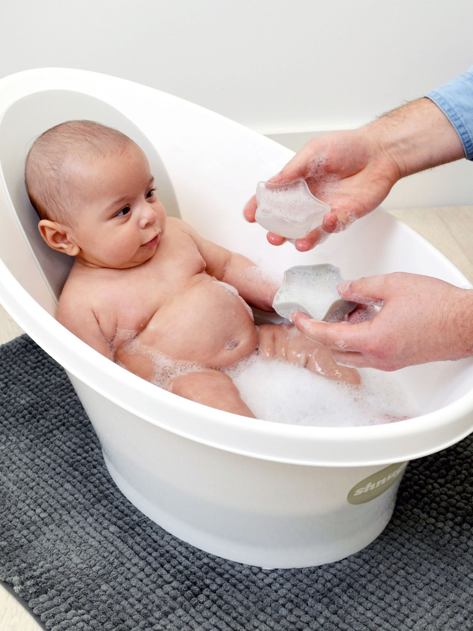 Buy Shnuggle Wishy Light Up Bath Toy from the JoJo Maman Bébé UK online ...