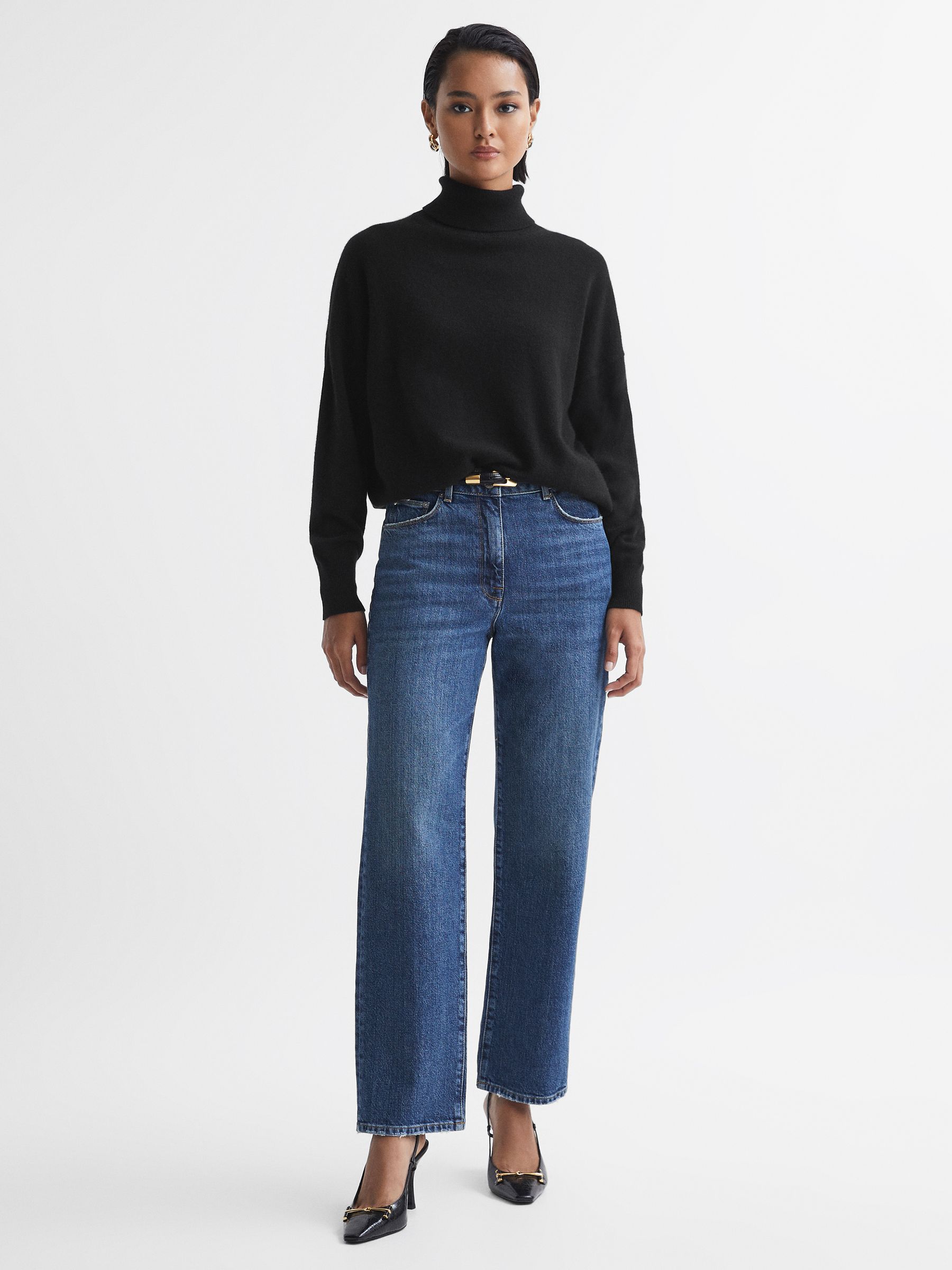 Fitted Cashmere Roll Neck Top in Black - REISS