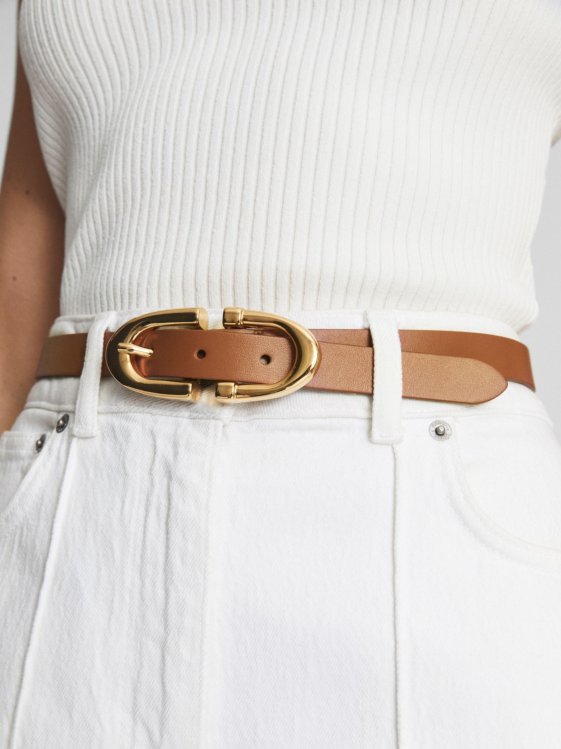 Horseshoe Belt in Tan - REISS