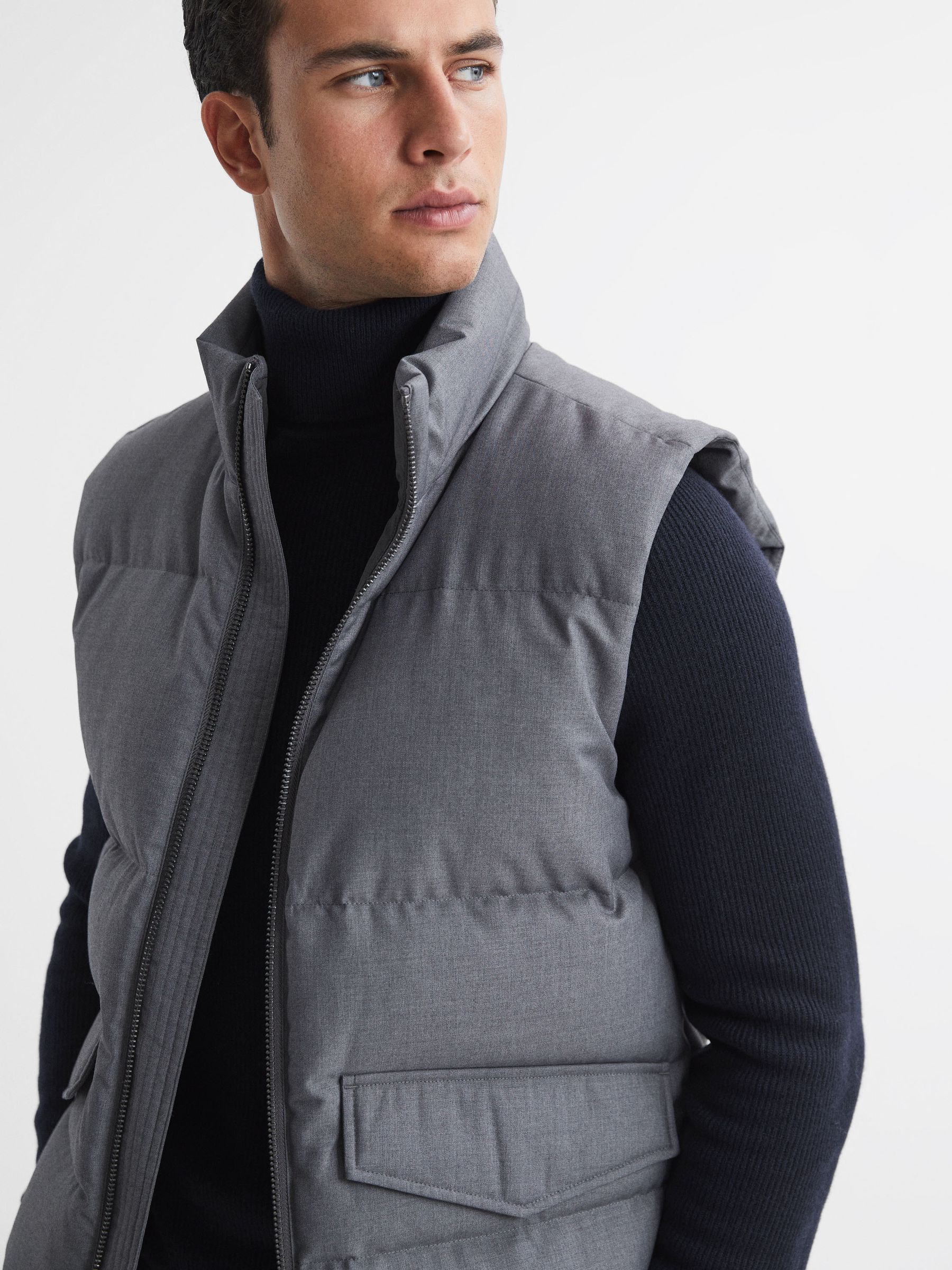 Quilted Sleeveless Gilet in Grey - REISS