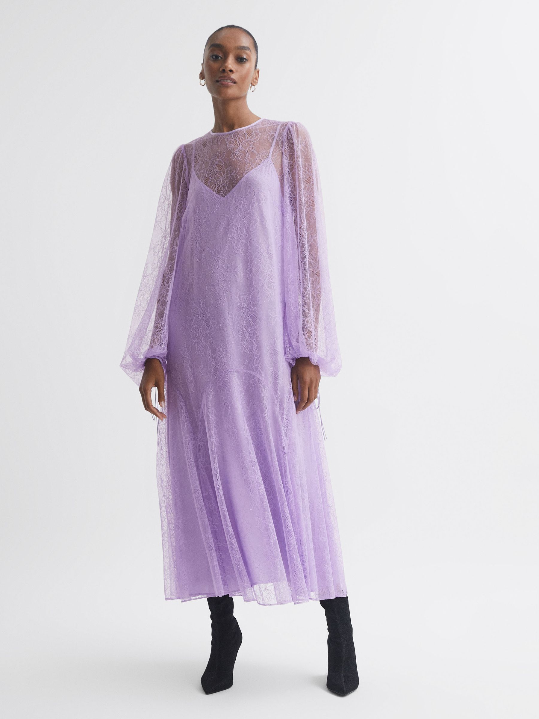 Florere Lace Midi Dress in Lilac - REISS
