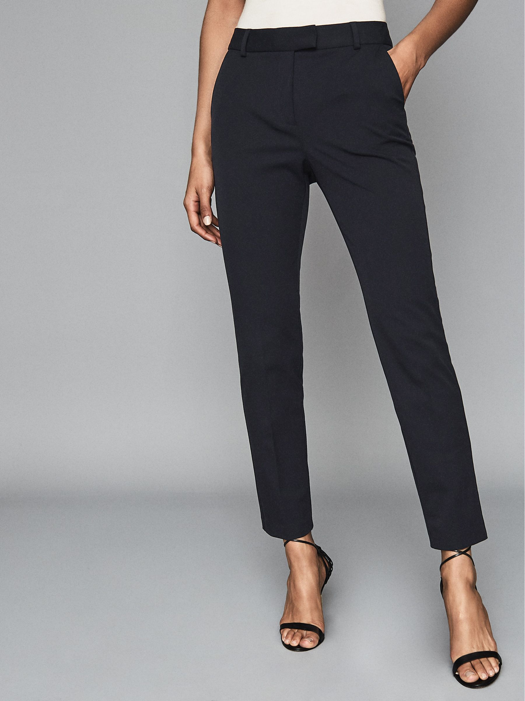 Cropped Tailored Trousers in Navy - REISS