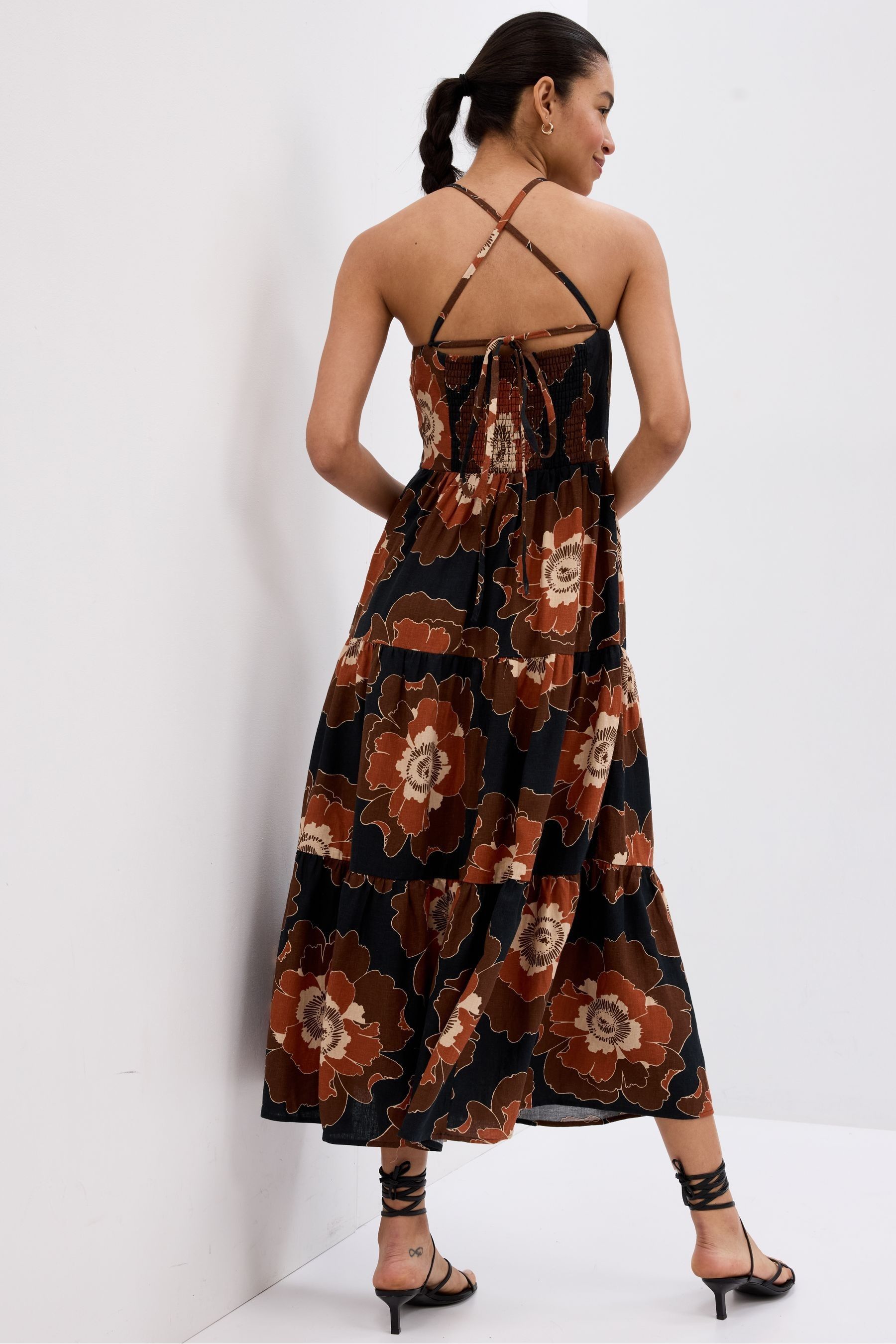 Buy LinenBlend TieBack Tiered Sleevless Maxi Dress from the Gap