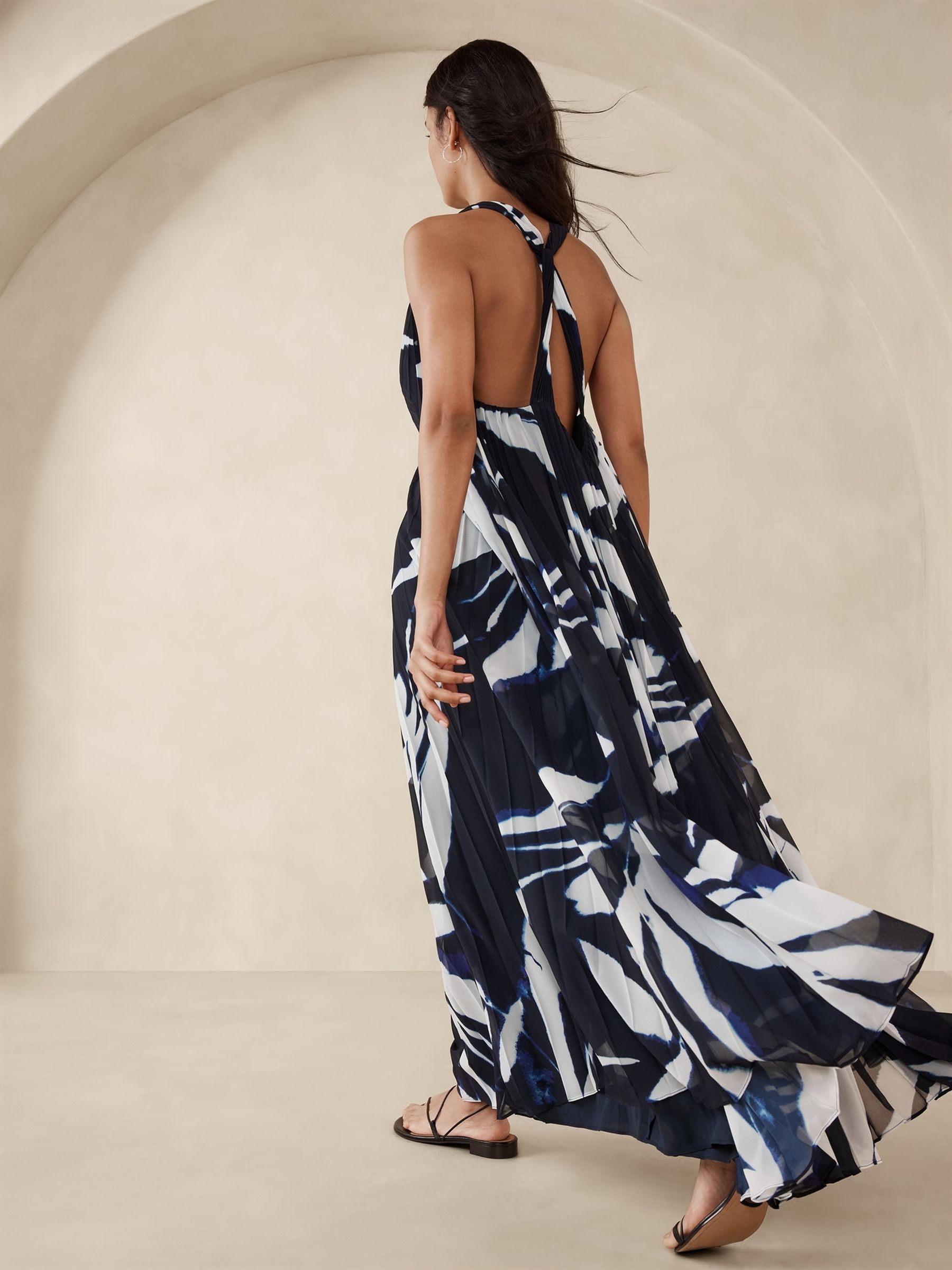 Banana Republic Black White Odetta Pleated Maxi Dress