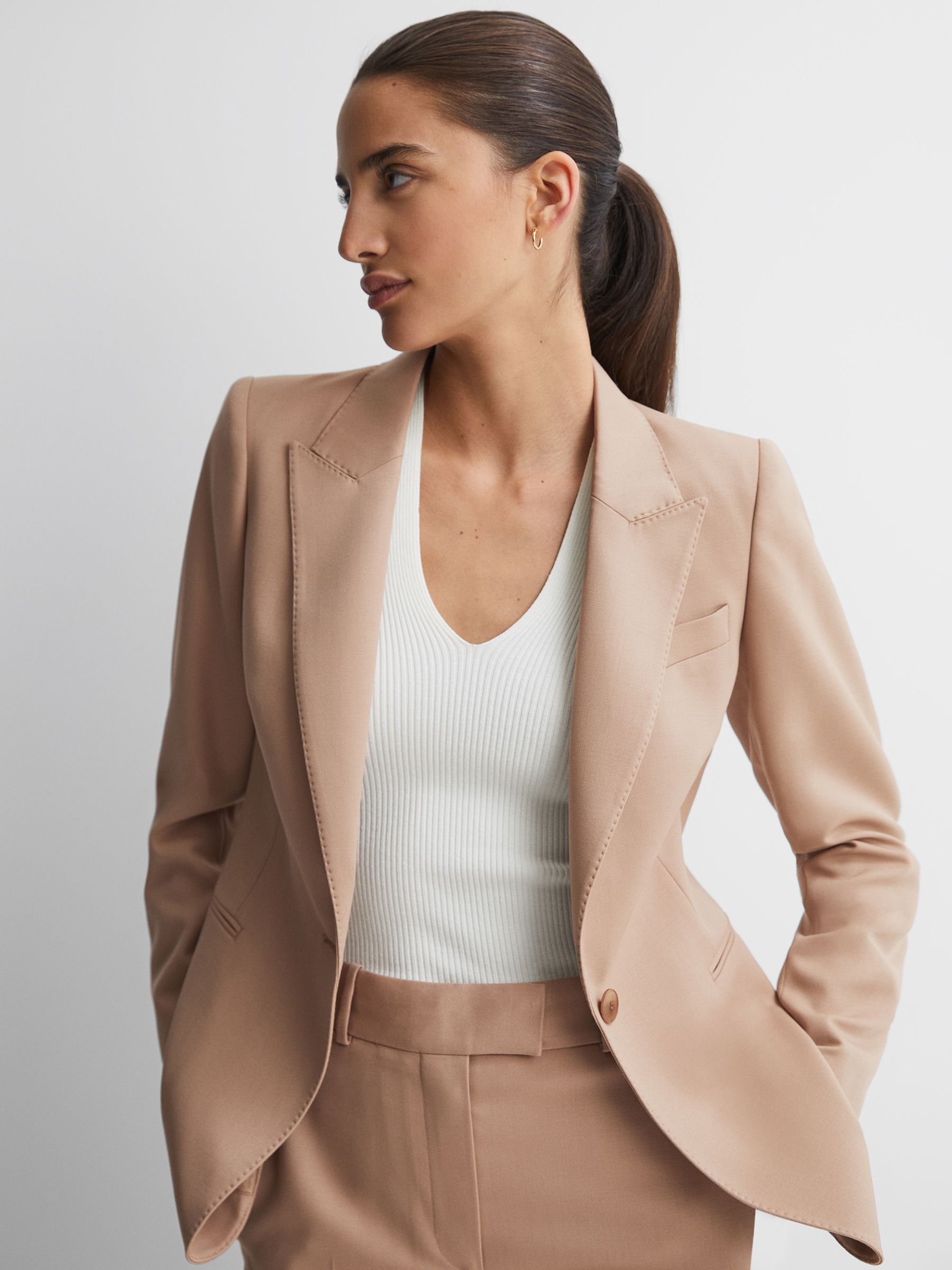 Reiss Tailored Wool Blend Single Breasted Suit Blazer in Camel REISS