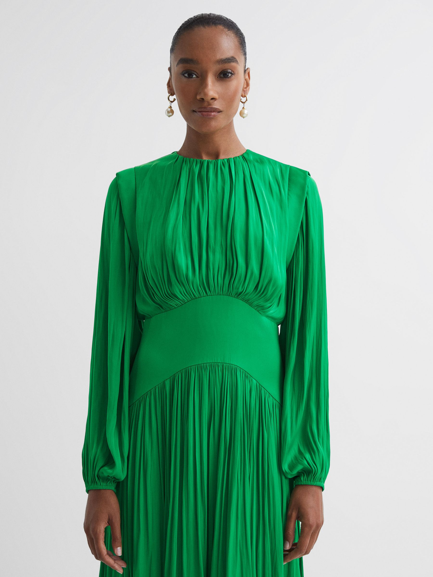 Green silk pleated dress 2025