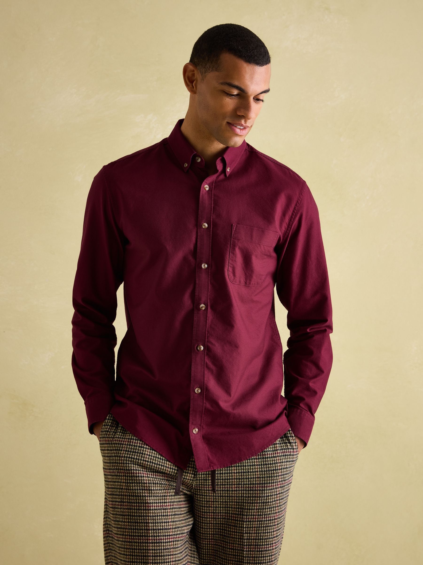 Burgundy oxford shirt store