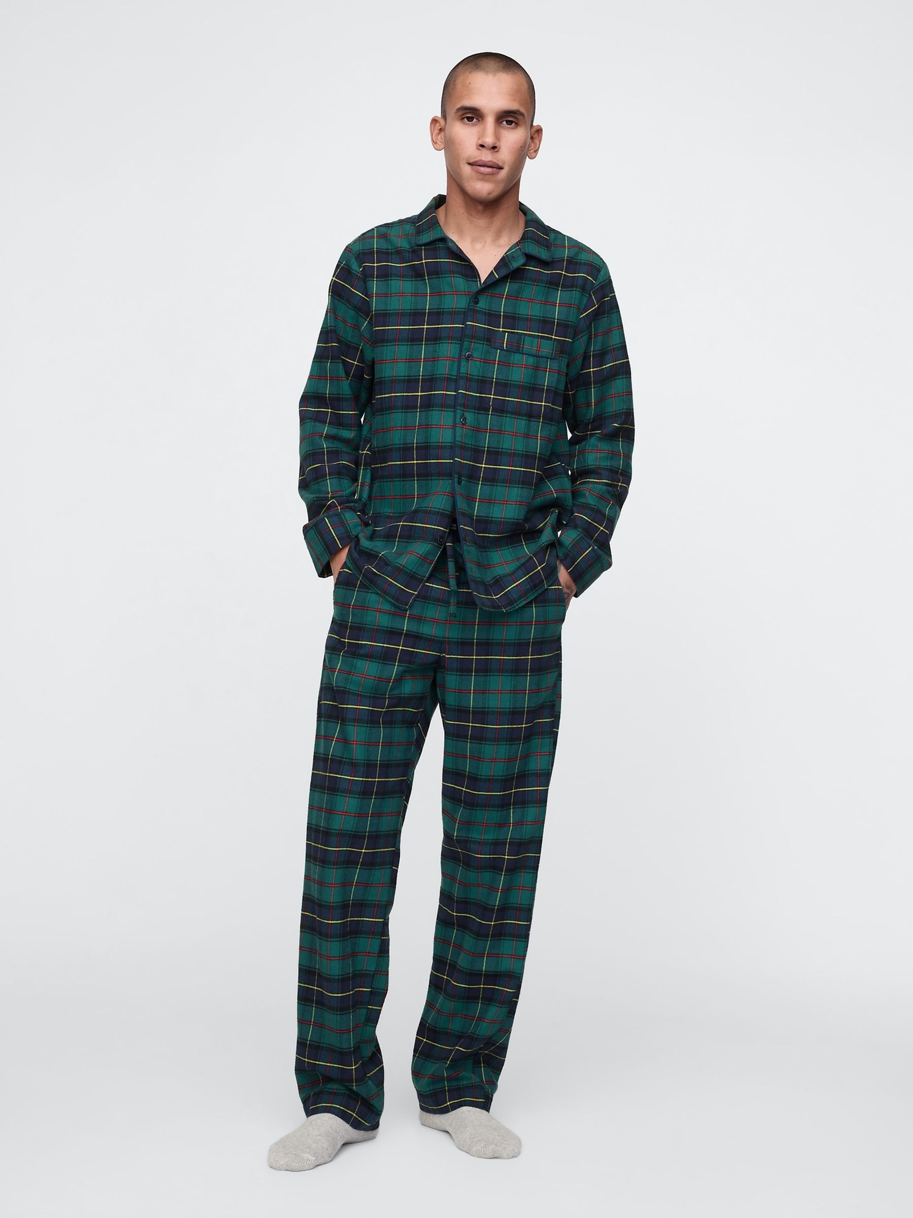 Buy Green Adult Poplin Pyjama Top and Bottoms Set from the Gap online shop