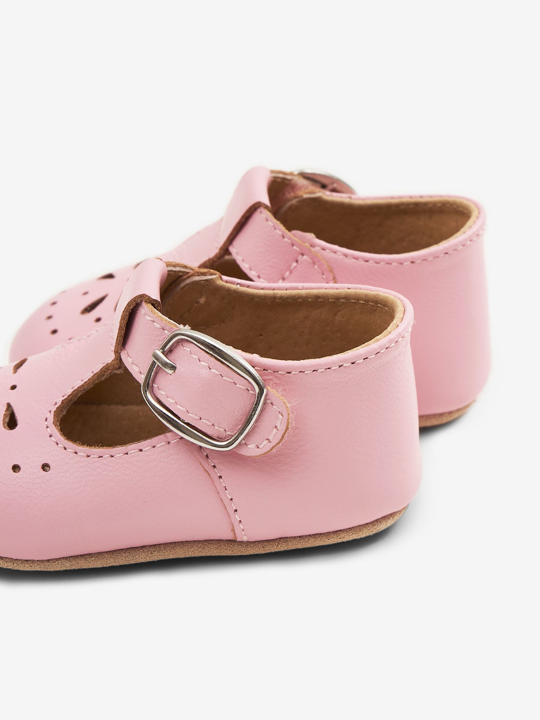 Pink baby shoe discount