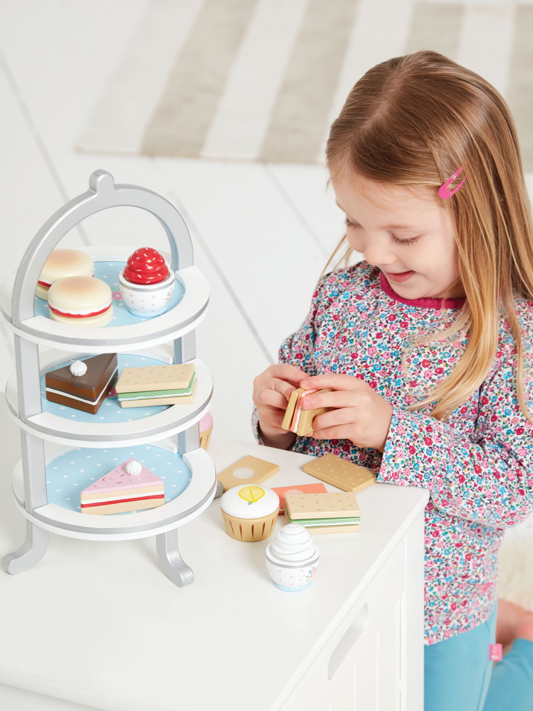 Wooden high tea set best sale