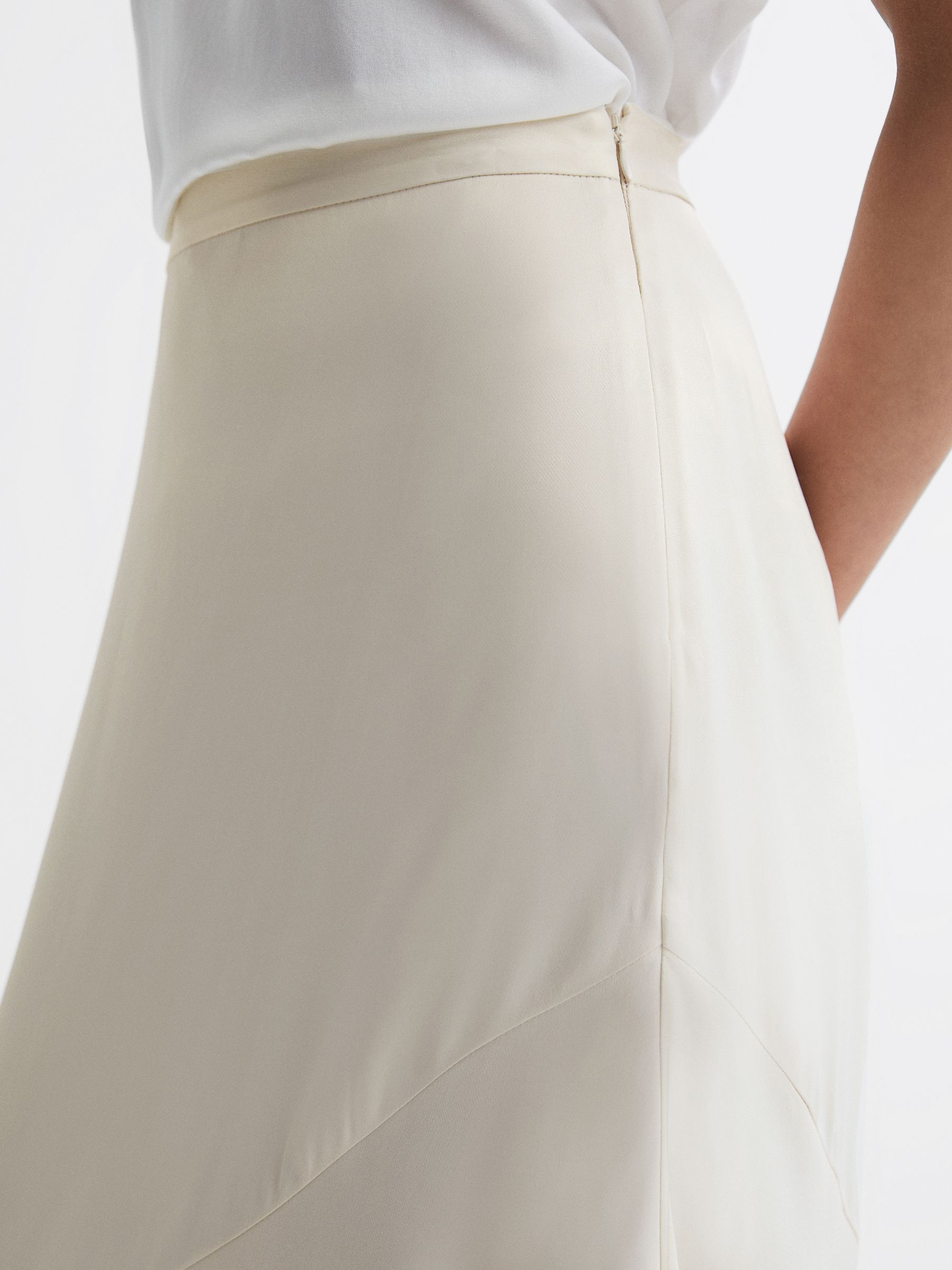 Satin midi skirt reiss top
