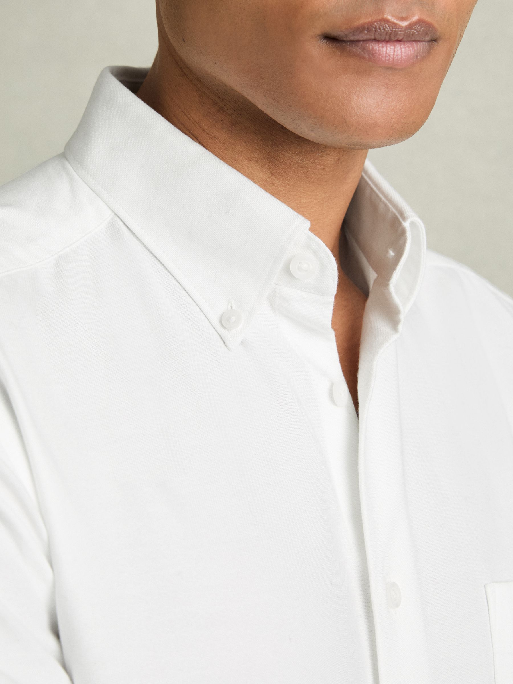 Reiss Slim Fit Button Down Collar Cotton Oxford Shirt in White REISS