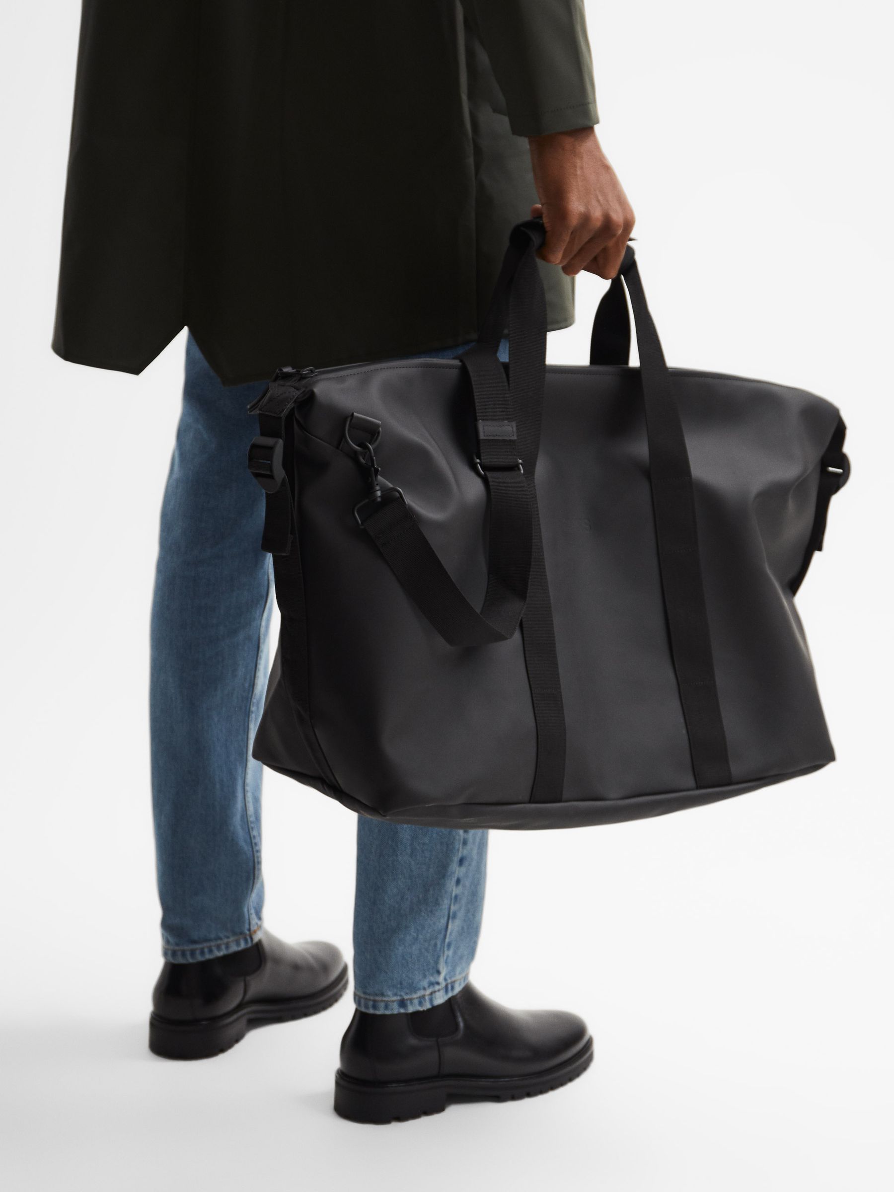 Rains weekend bag black online