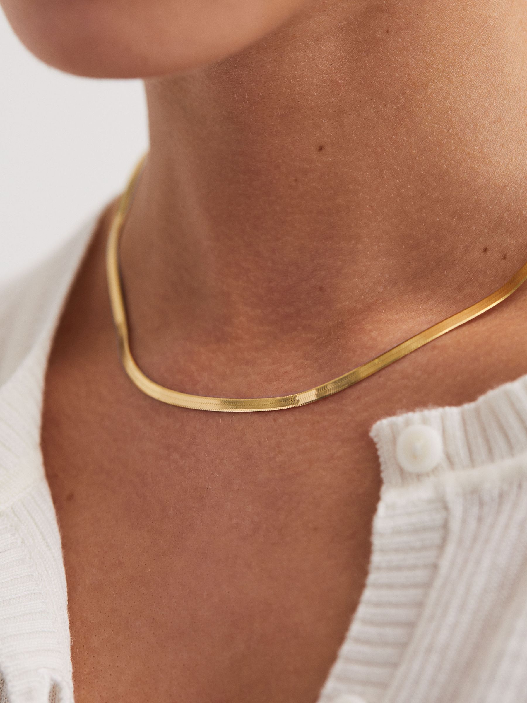 Maria Black Chain Necklace in Gold