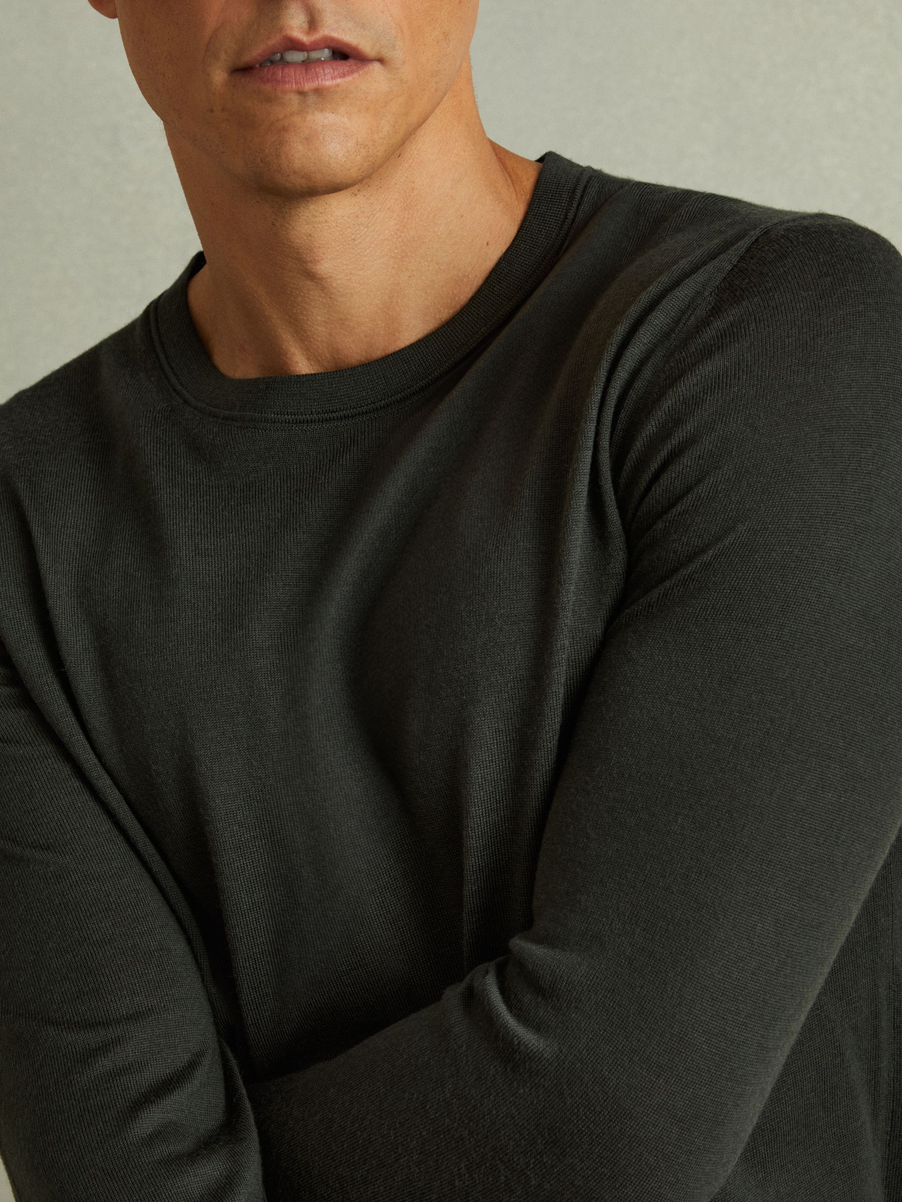 Merino Wool Crew Neck Jumper in Dark Military Green