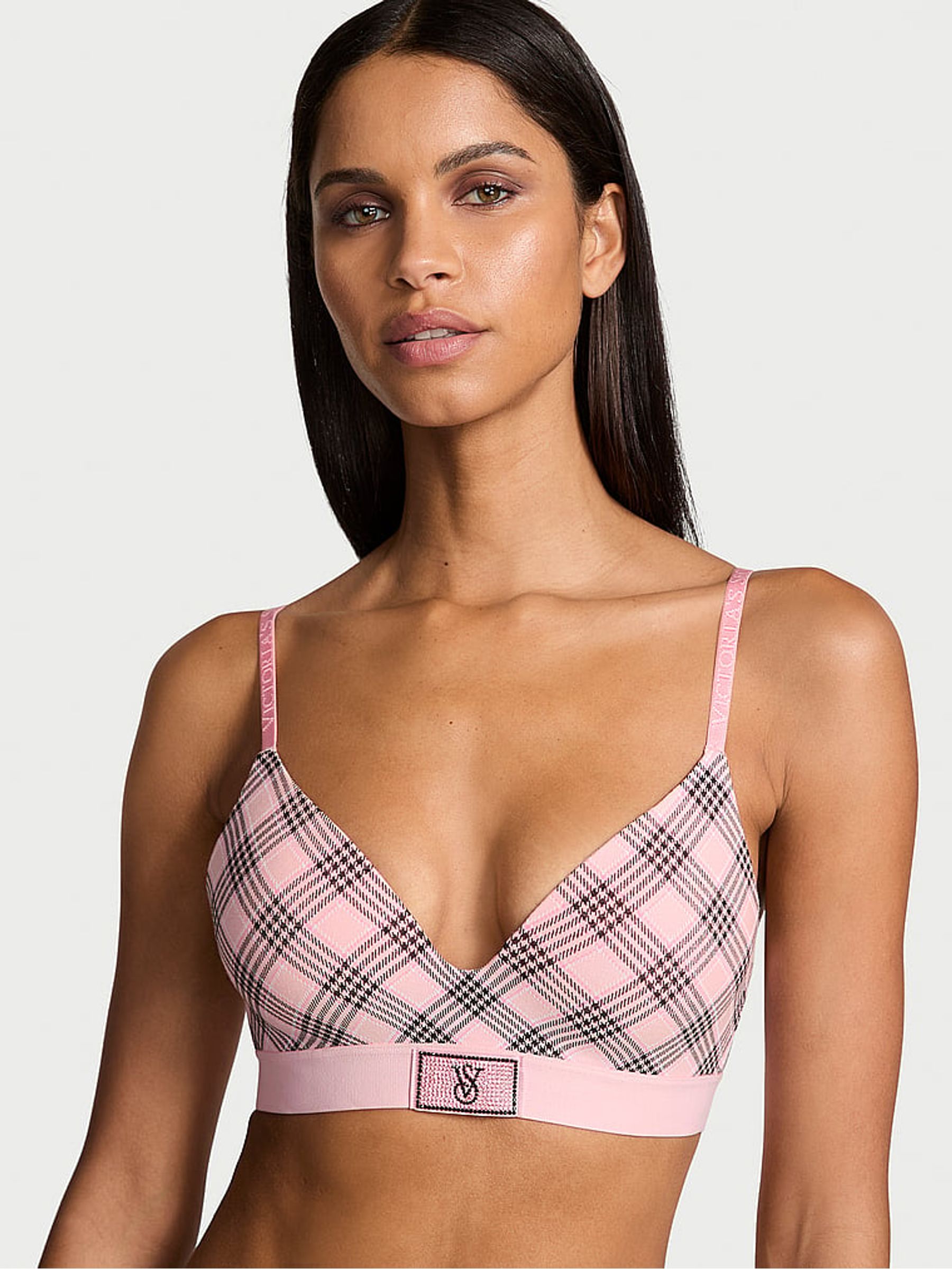 Does victoria secret sell bathing suits deals
