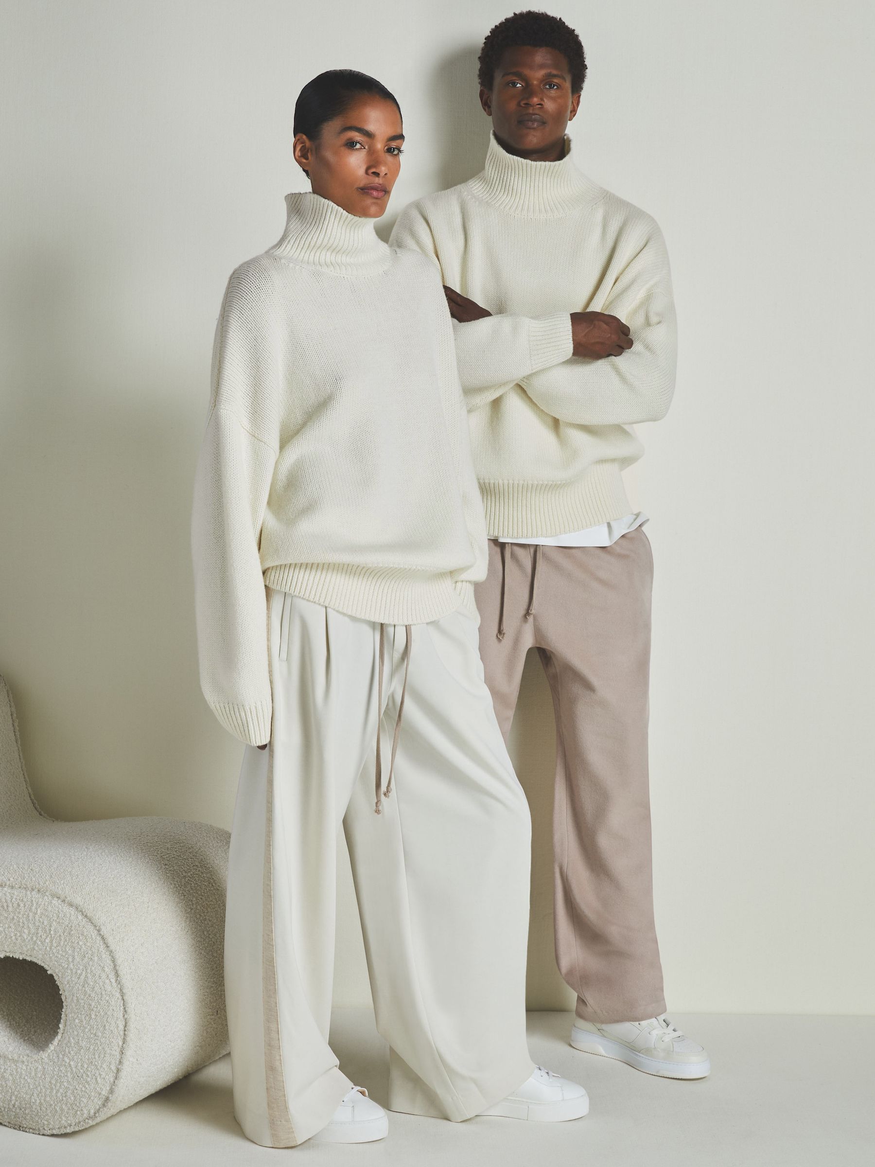 Reiss Les 100 Ciels Wool and Cashmere Jumper in Cream