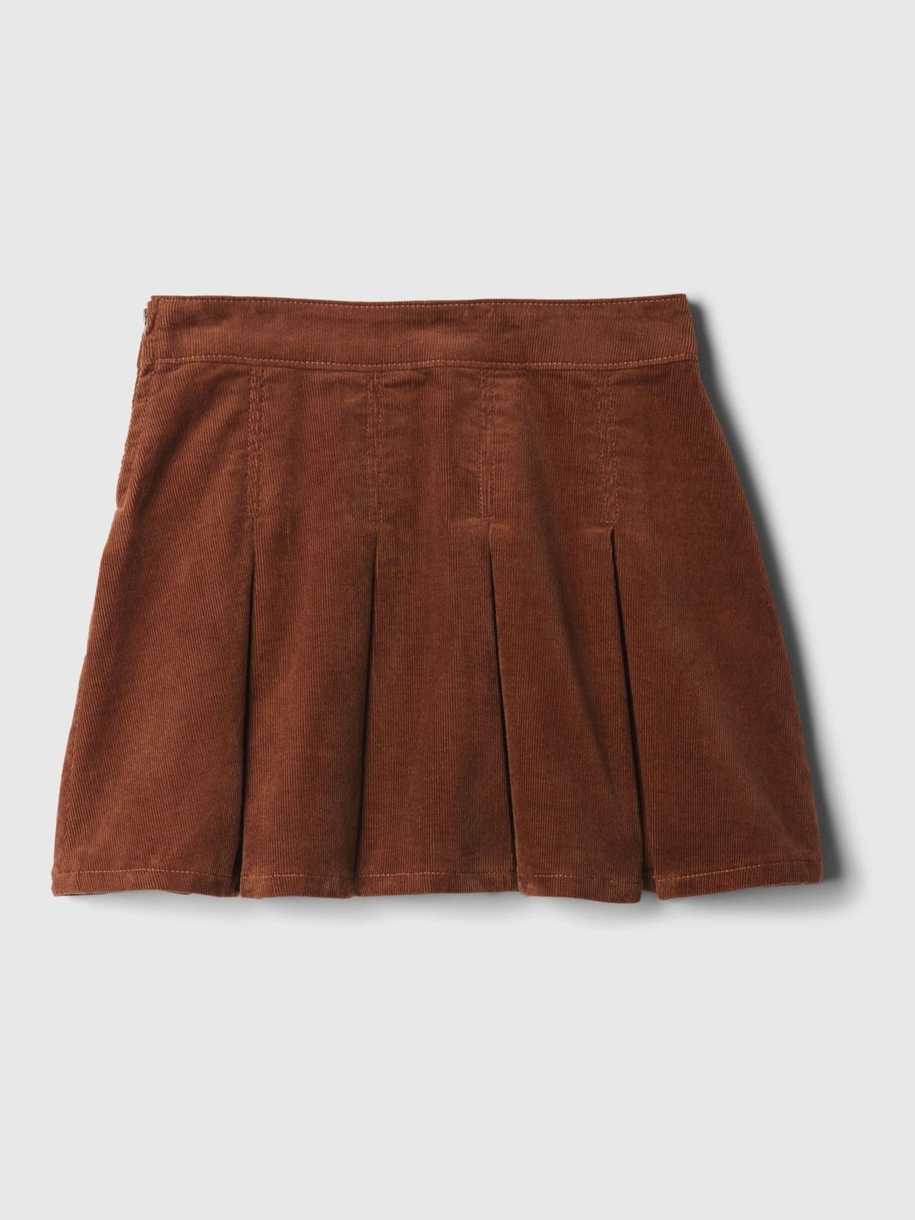 Pleated skirt gap hotsell