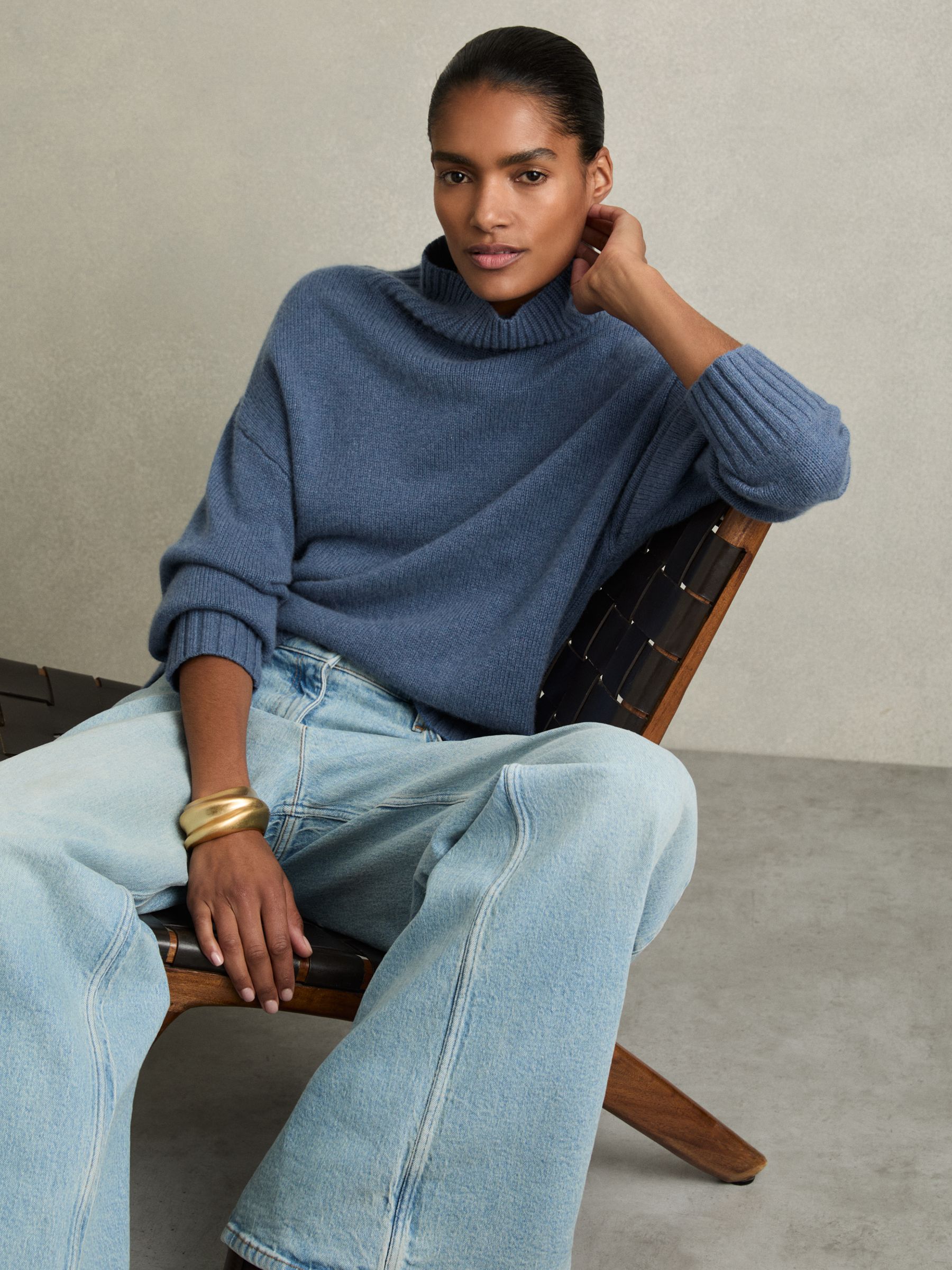 Reiss 100 Cashmere Roll Neck Jumper in Blue REISS