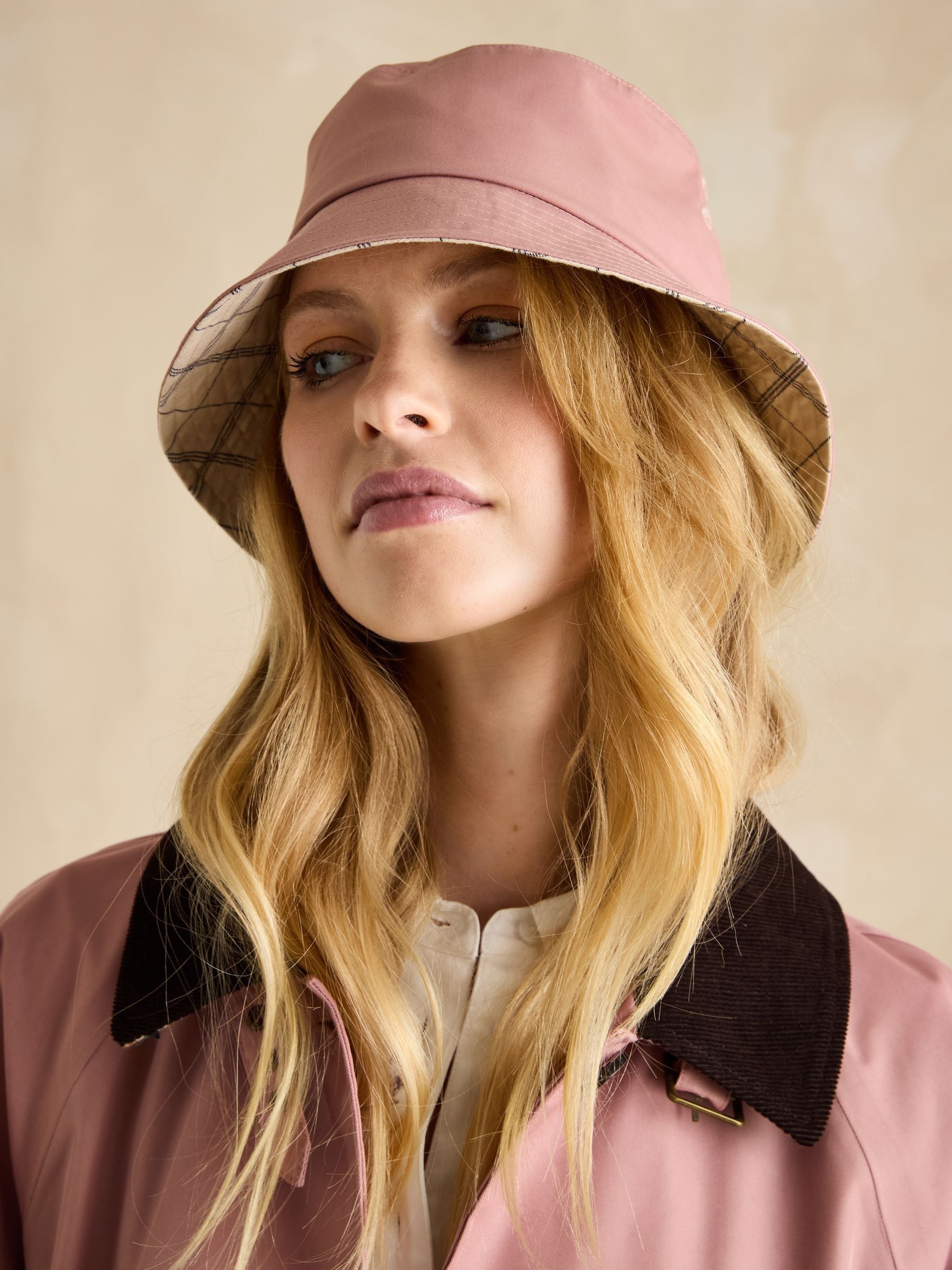 Thurlow Pink Adjustable Waterproof Bucket Hat Joules