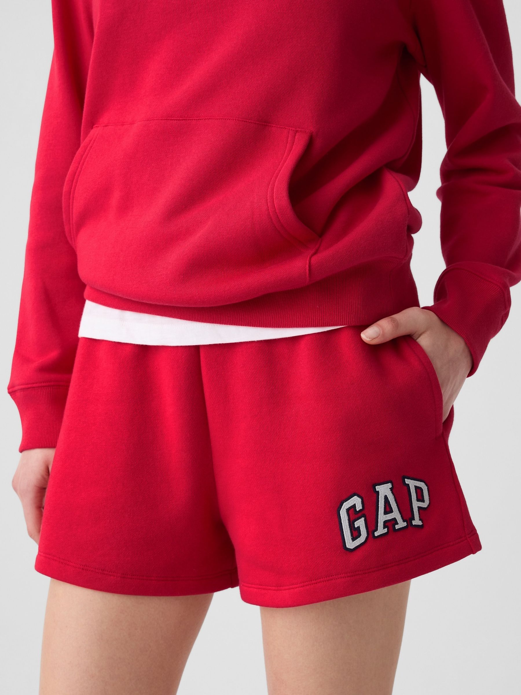 Gap jogging shorts top