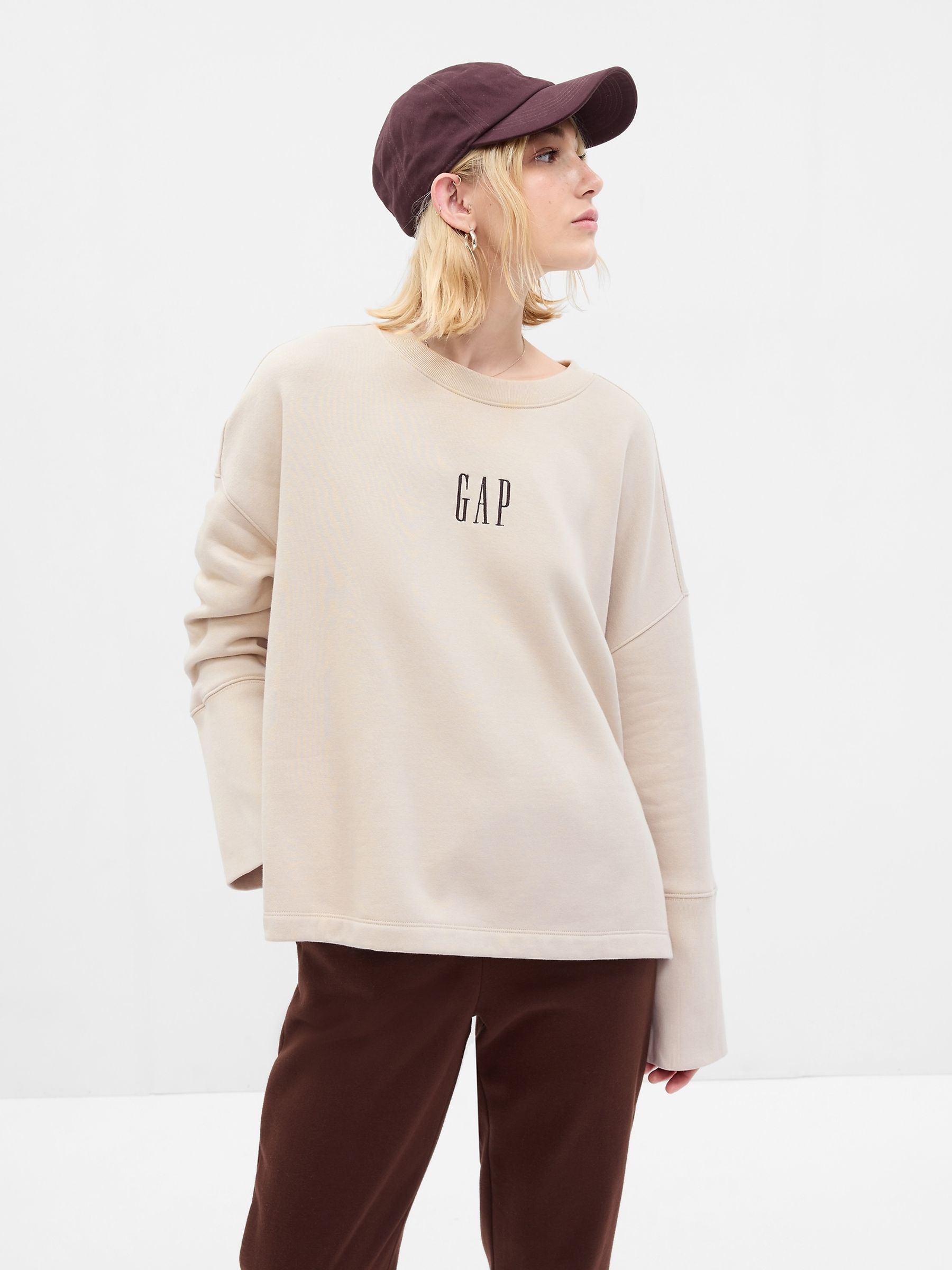 Gap vintage soft sweatshirt 2025