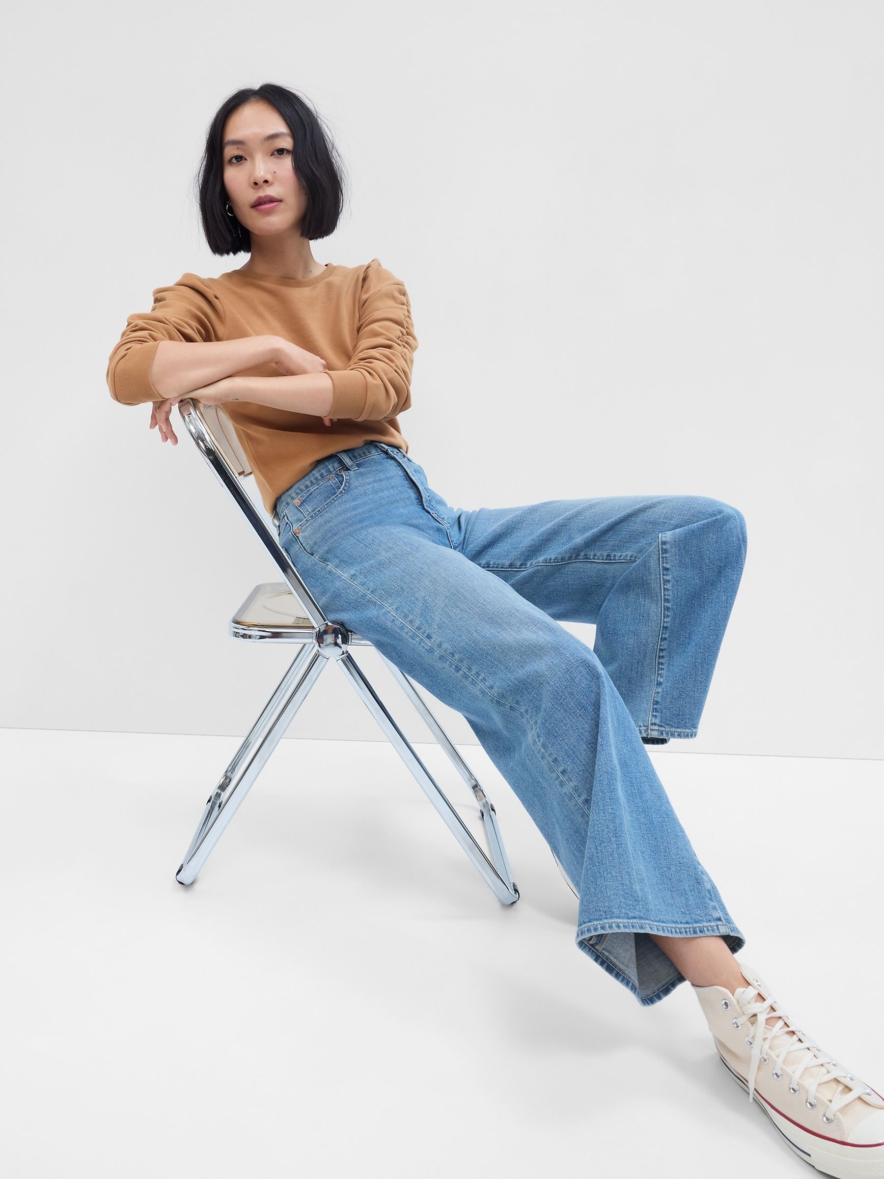 Brown Puff Sleeve Crew Neck Sweatshirt