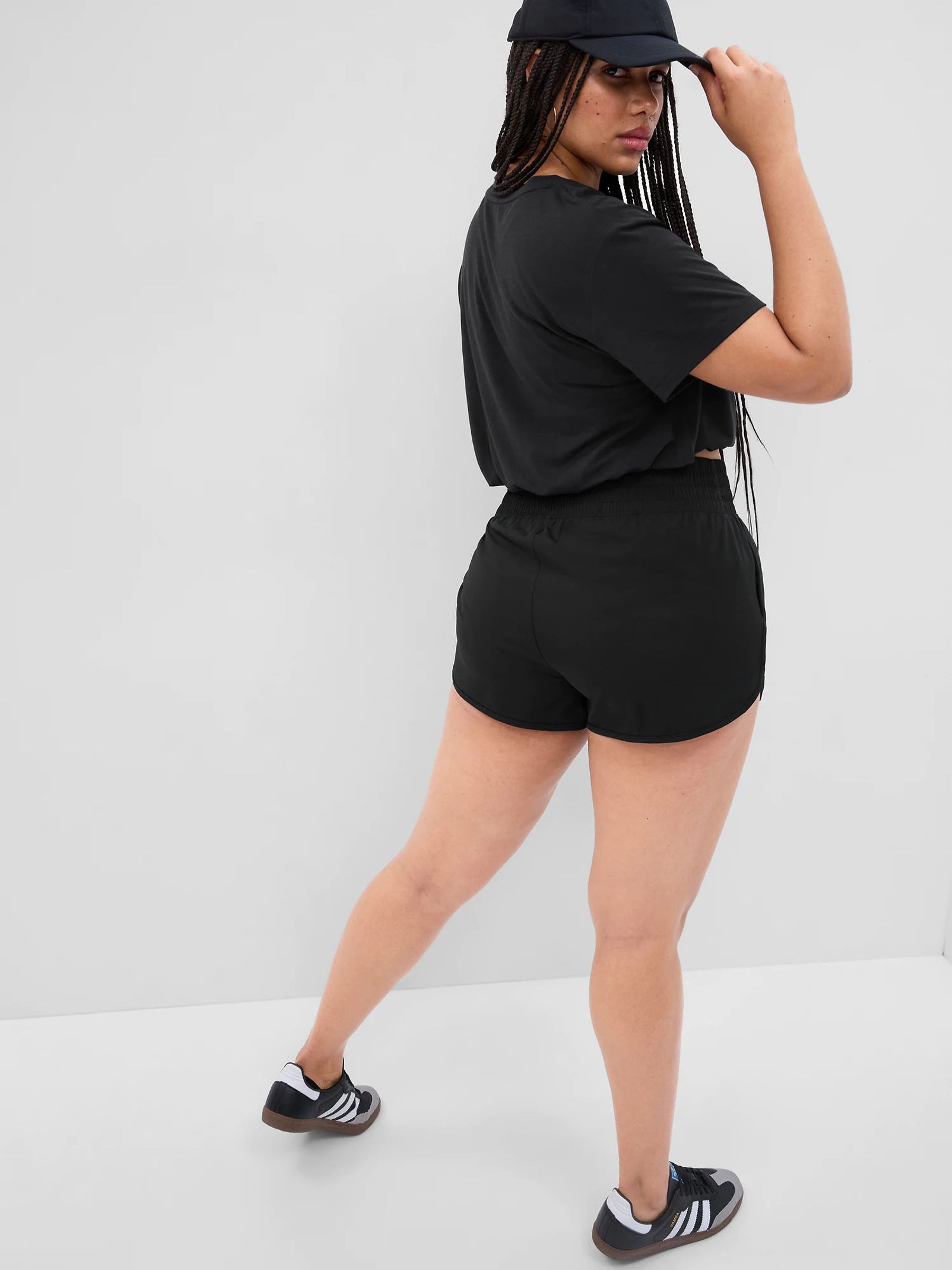 Gap jogging shorts shop