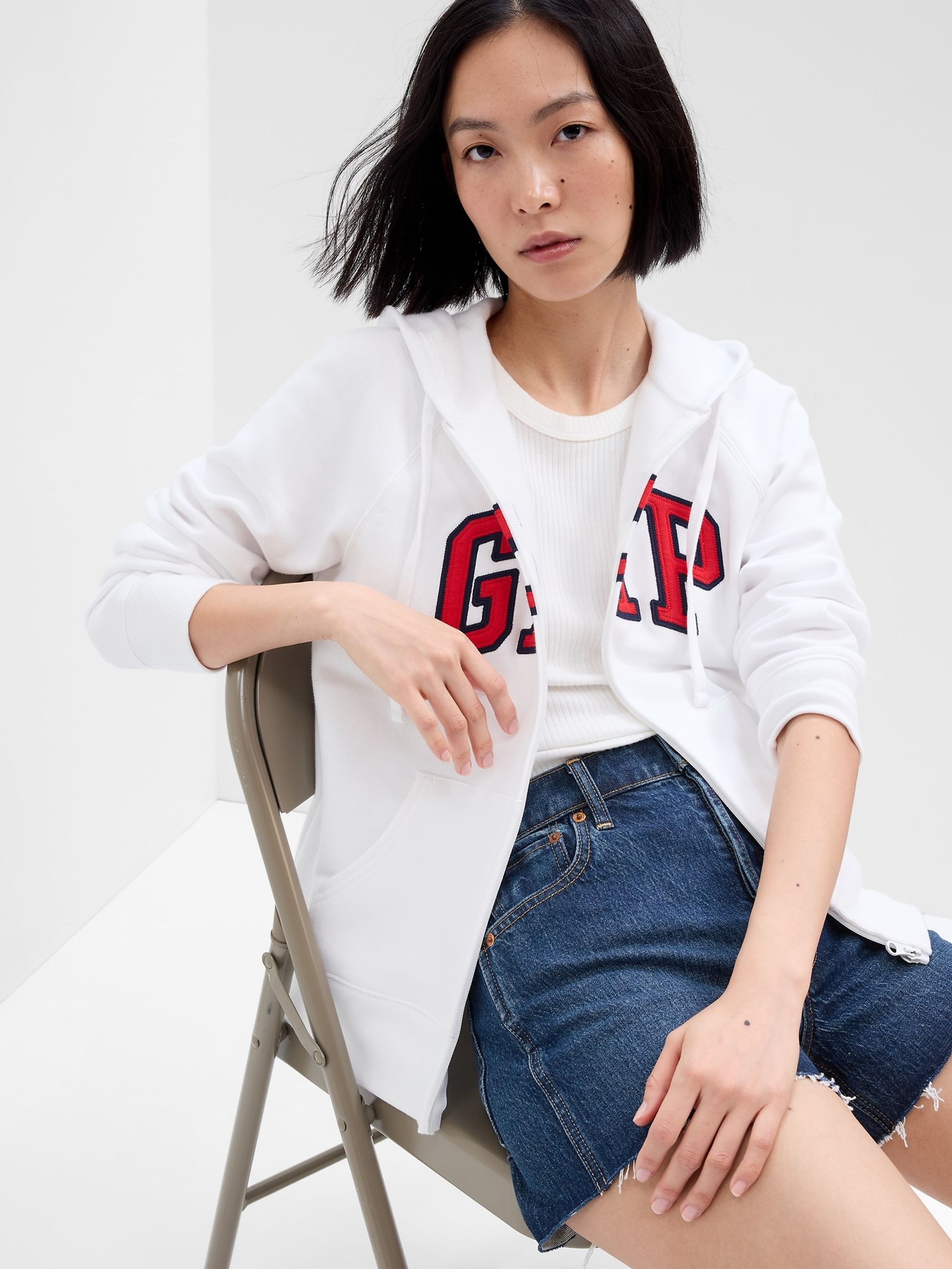 White hoodie red logo discount