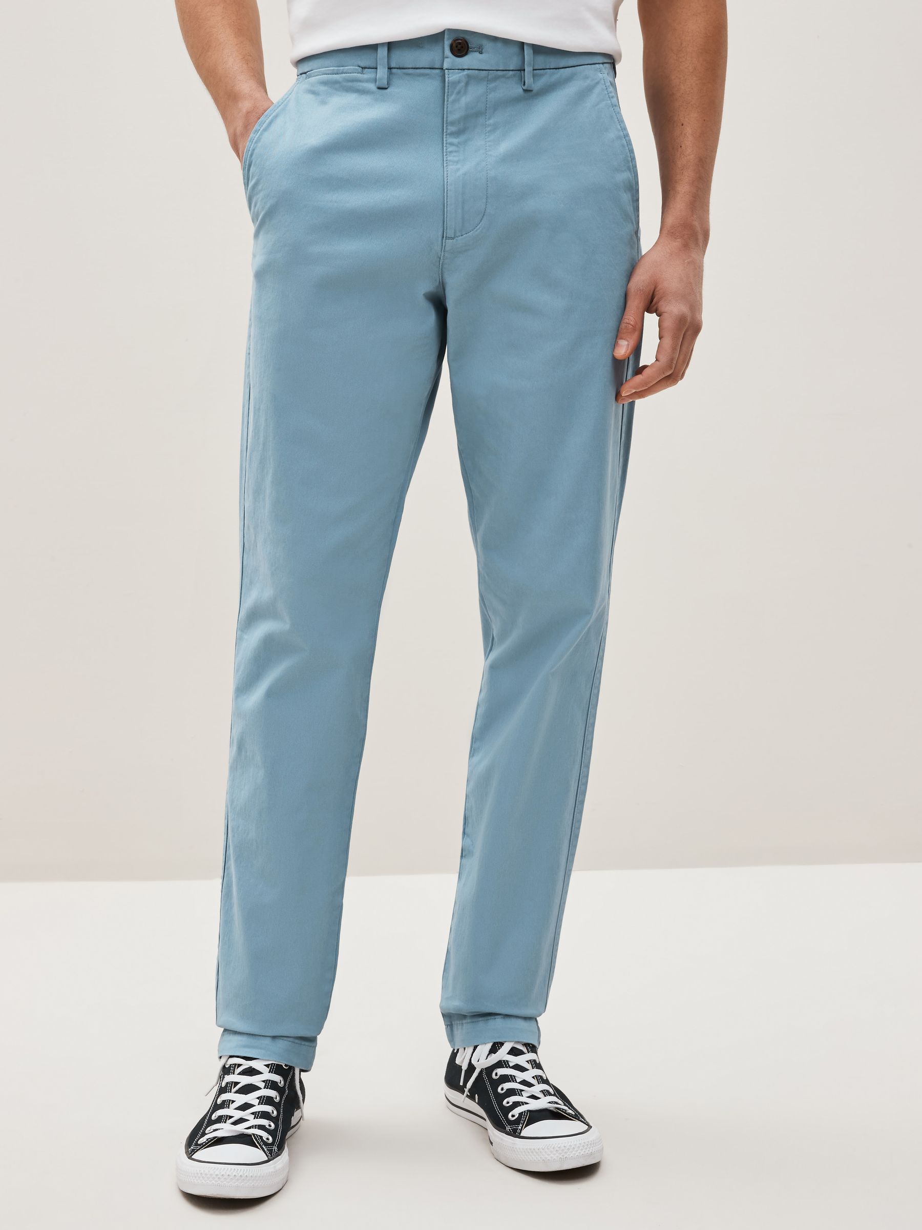 Gap blue chinos 2025