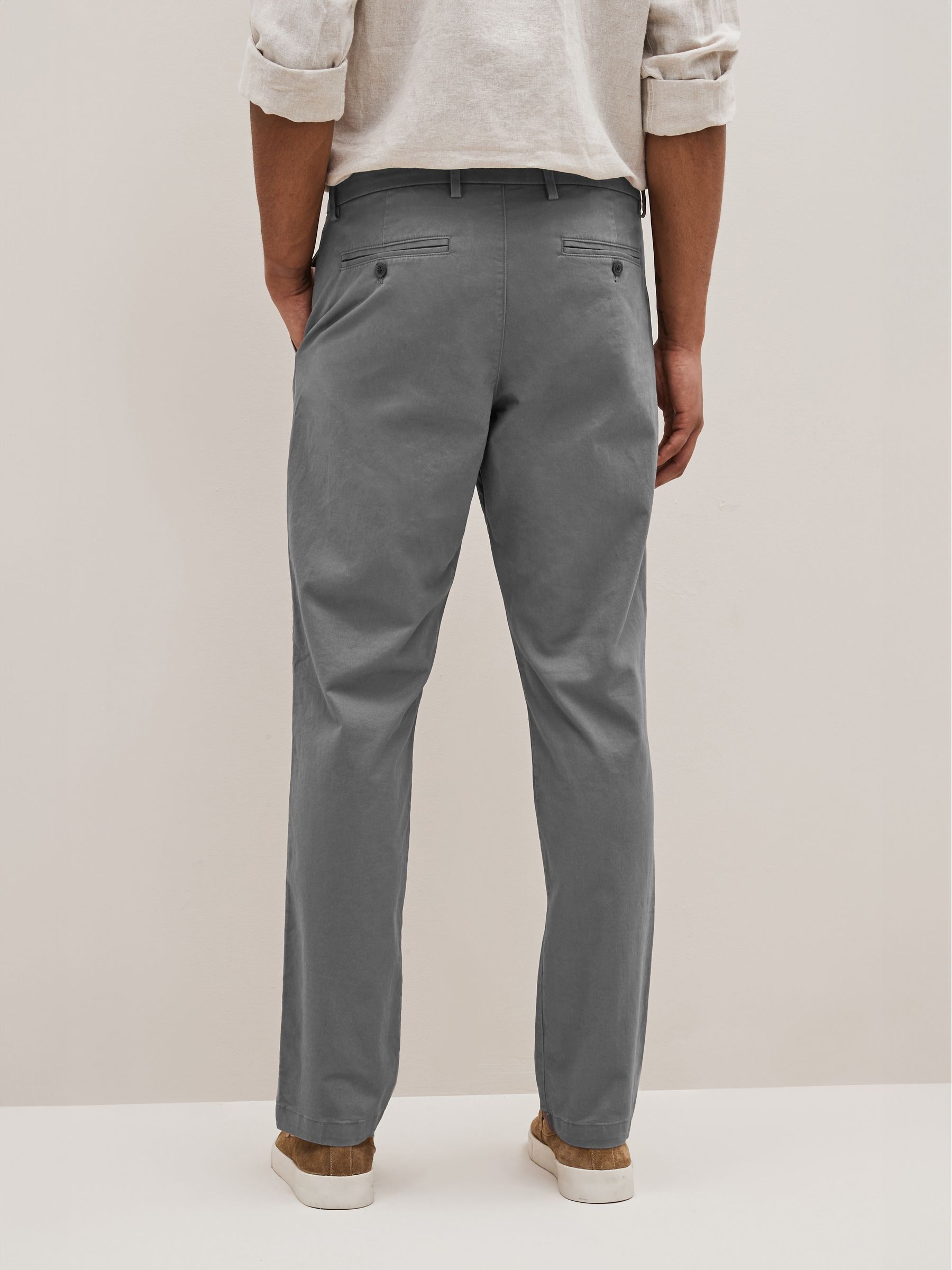 Loose trousers next store