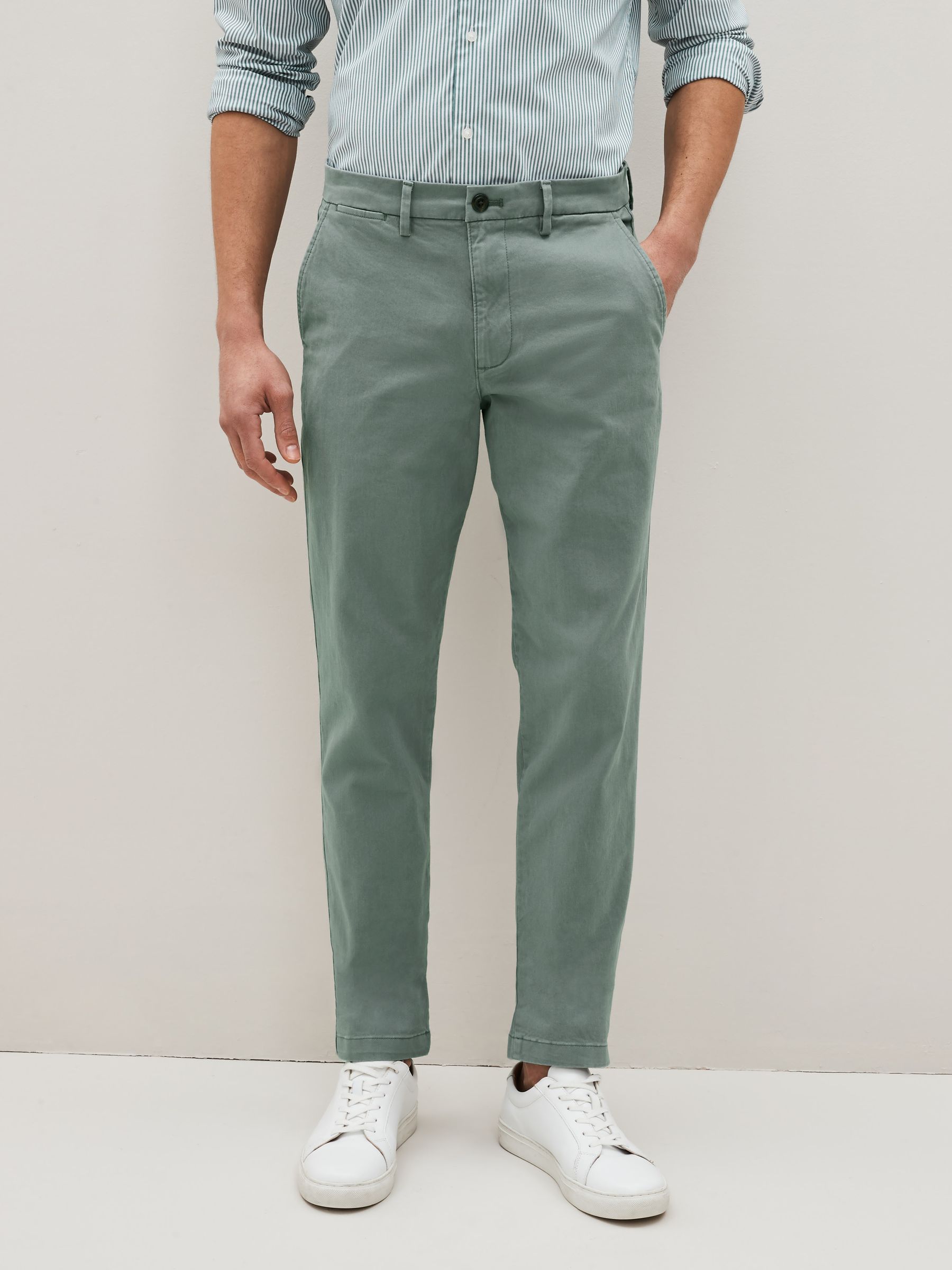 Slim Fit Essential Chinos