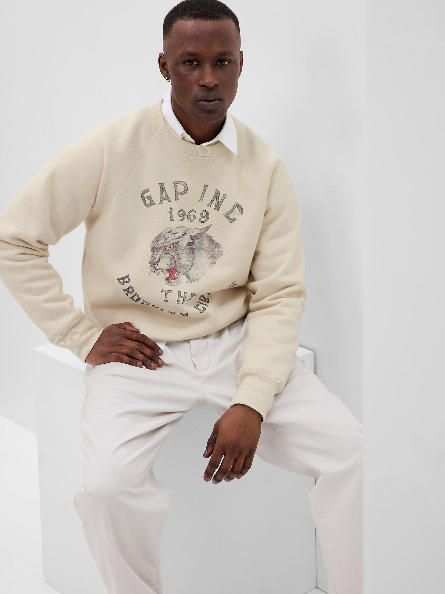 Brooklyn crewneck sweatshirt 2025