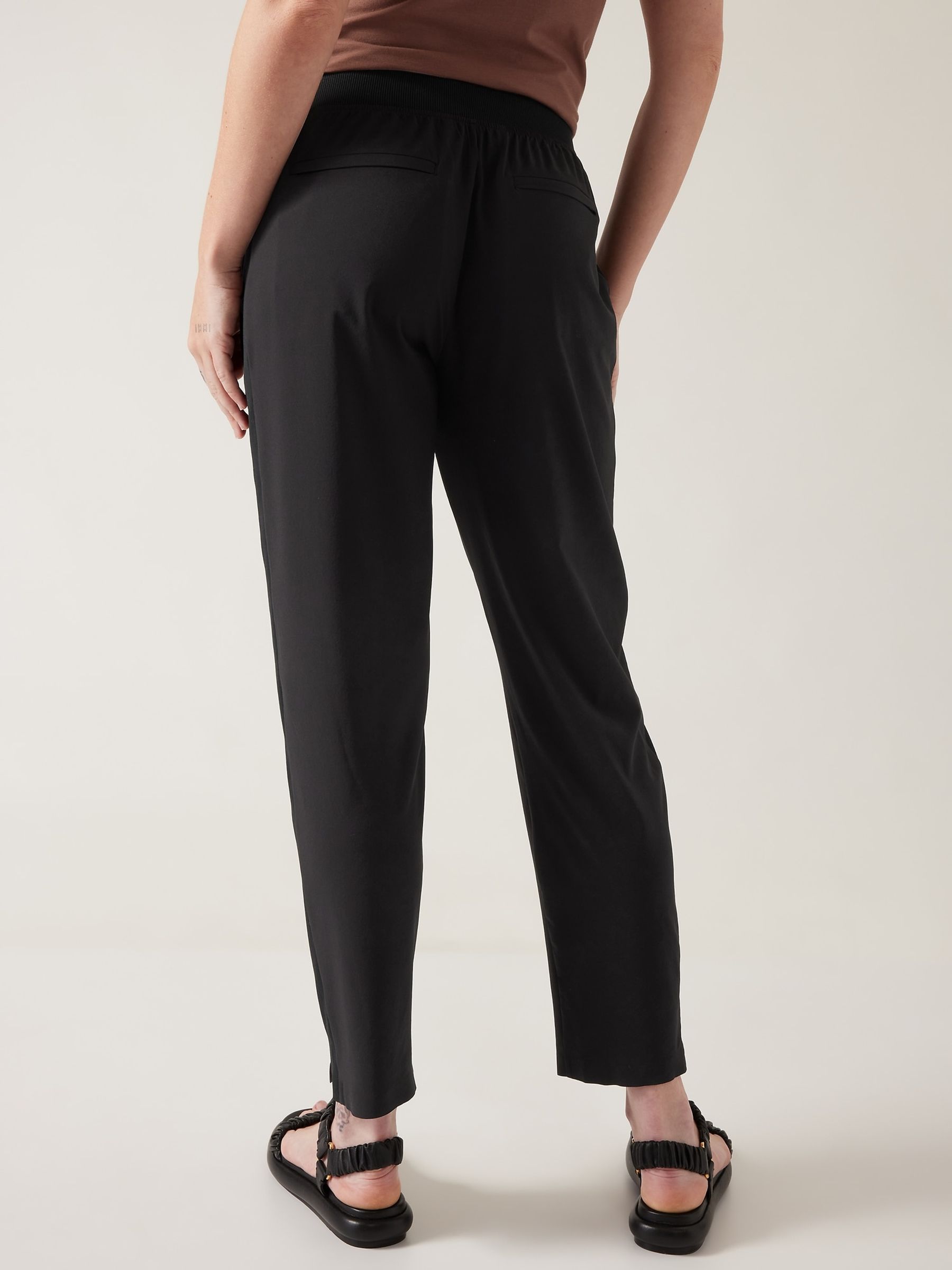 Athleta Black Brooklyn Mid Rise Featherweight Ankle Trousers
