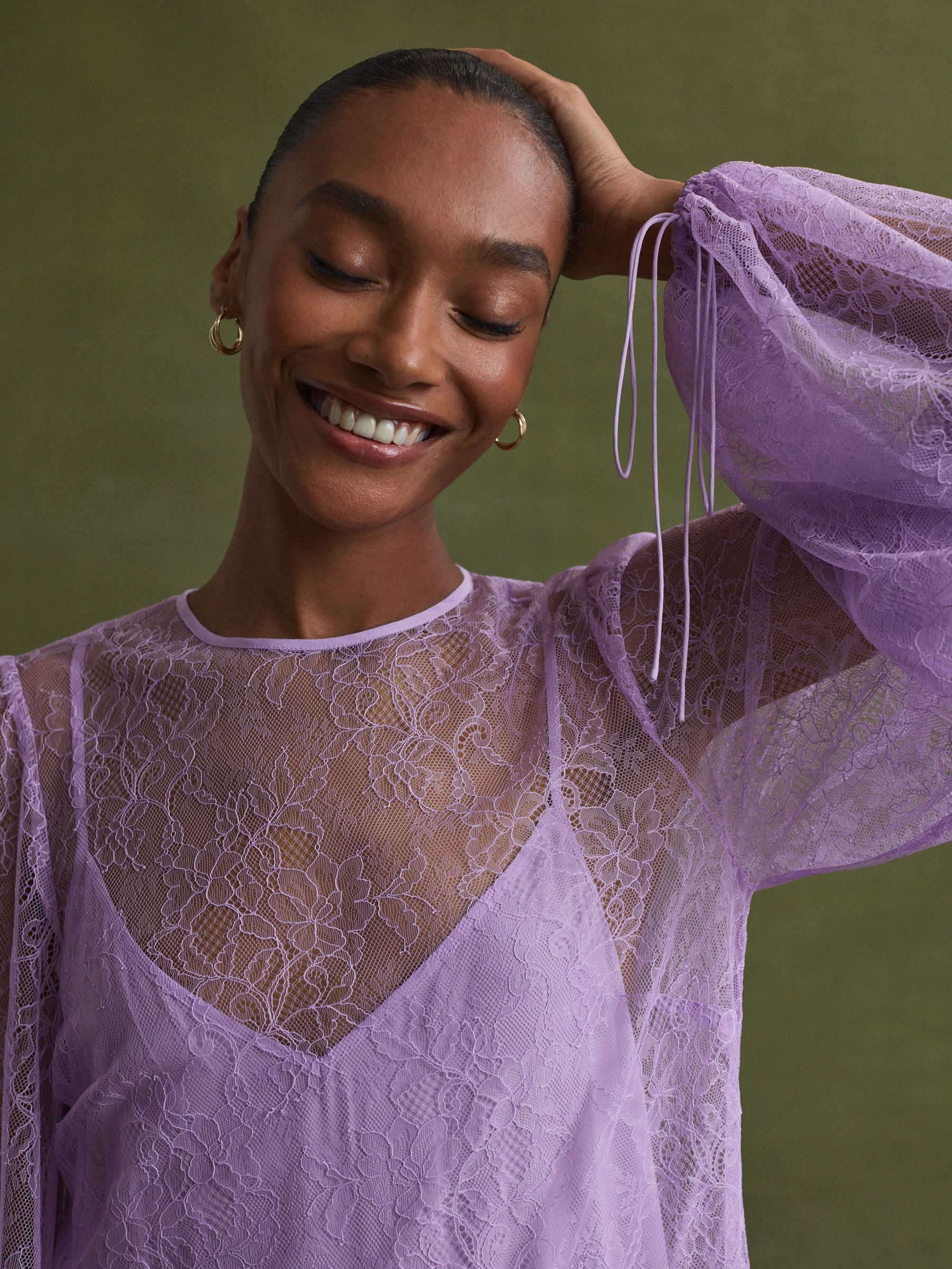 Florere Lace Midi Dress in Lilac