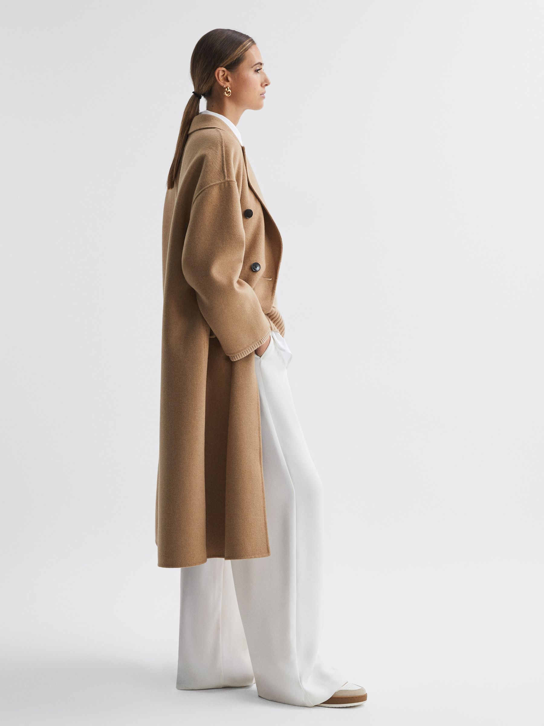 Reiss Relaxed Wool Blend Double Breasted Coat in Camel REISS
