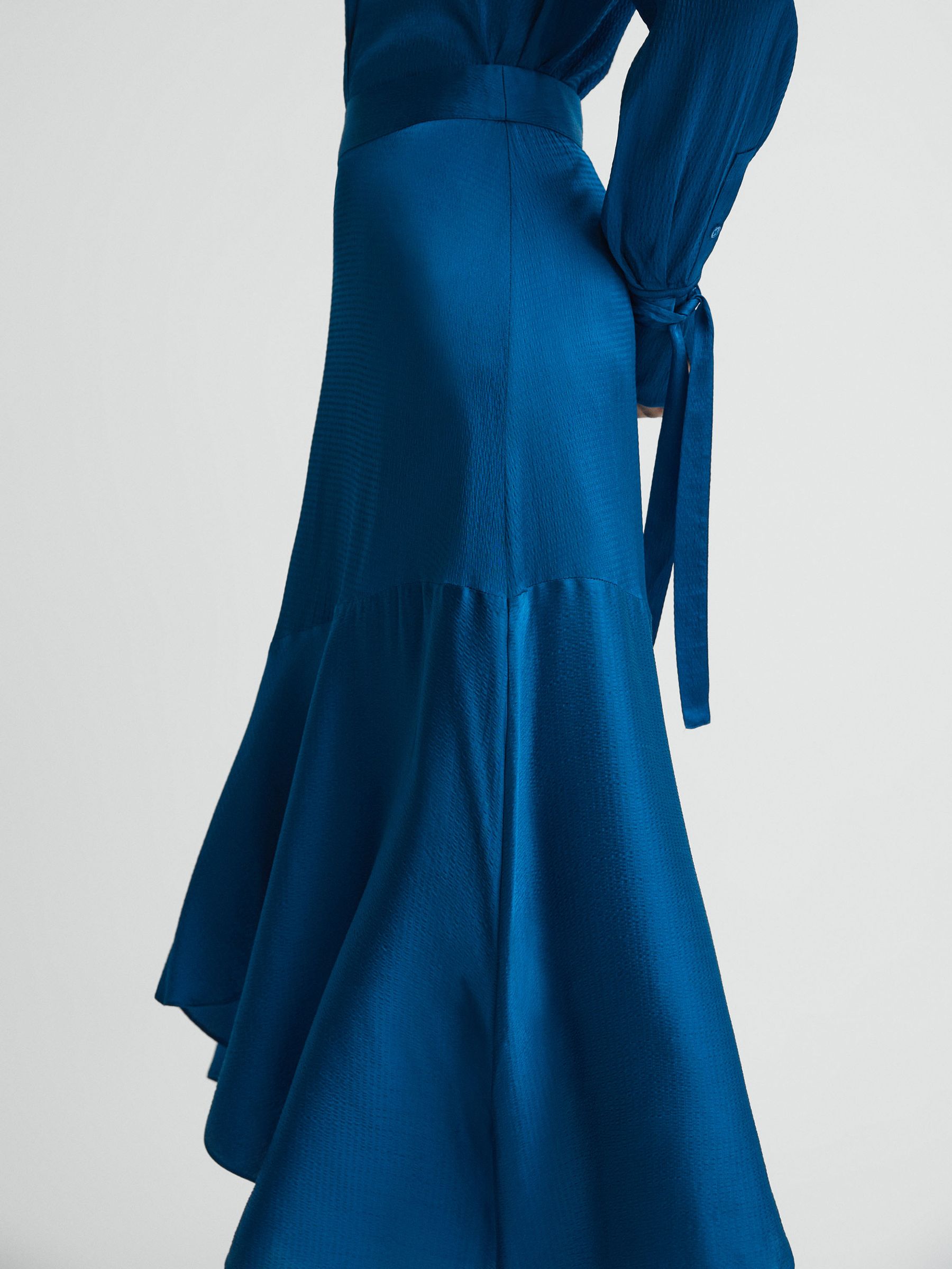 Reiss Hammered Satin Midi Skirt in Dark Blue REISS