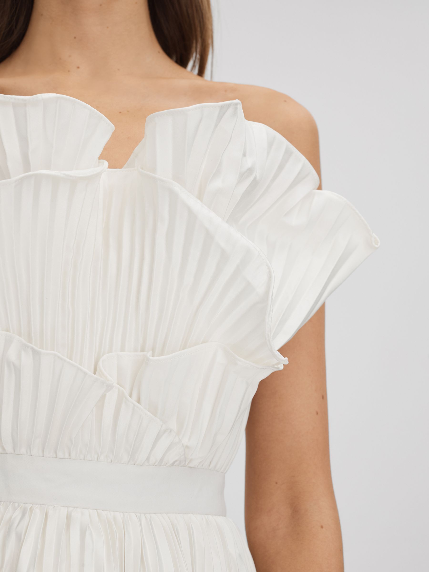 Reiss Amur Pleated Tiered Maxi Dress in Ivory REISS