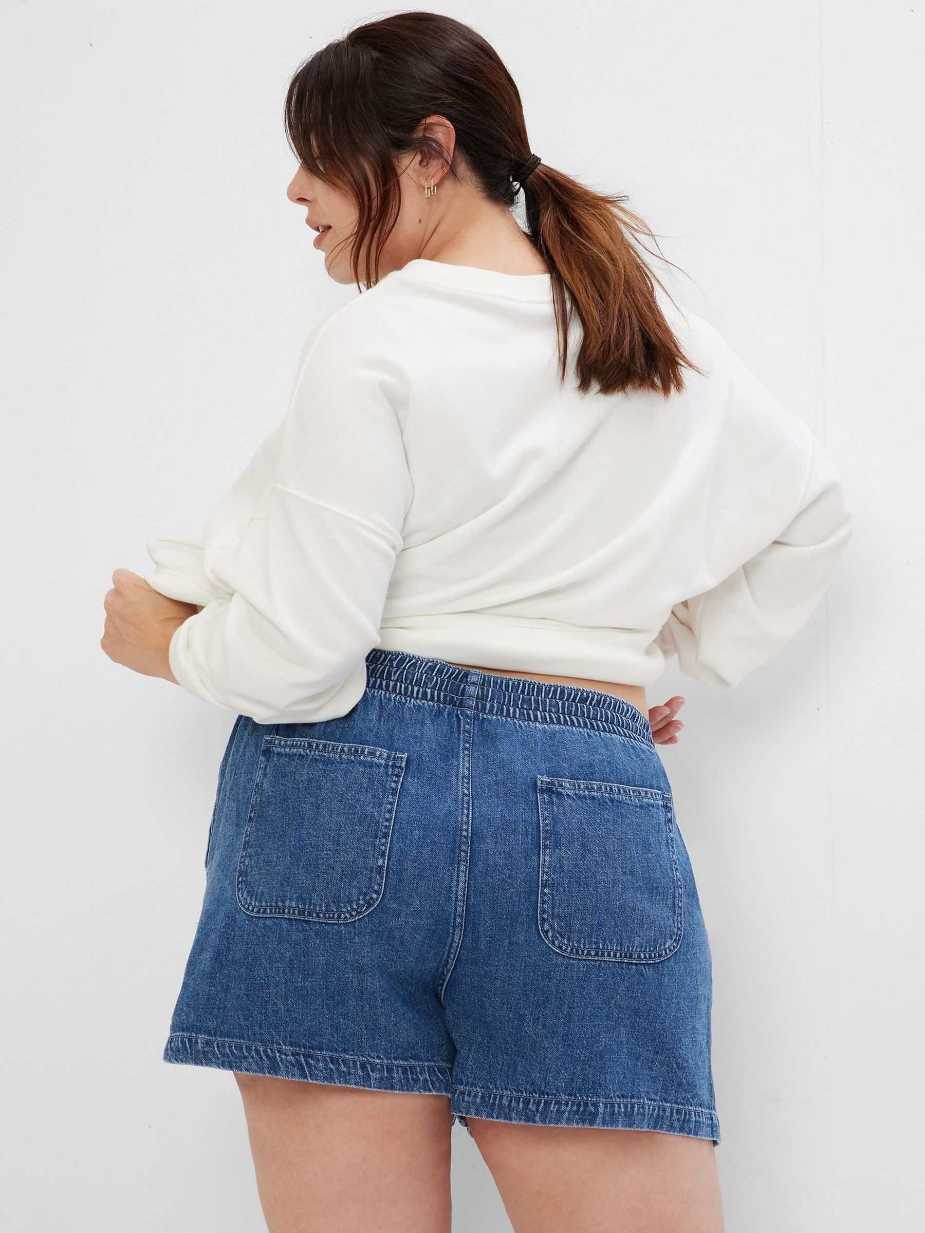 Women's pull on stretch denim shorts cheap