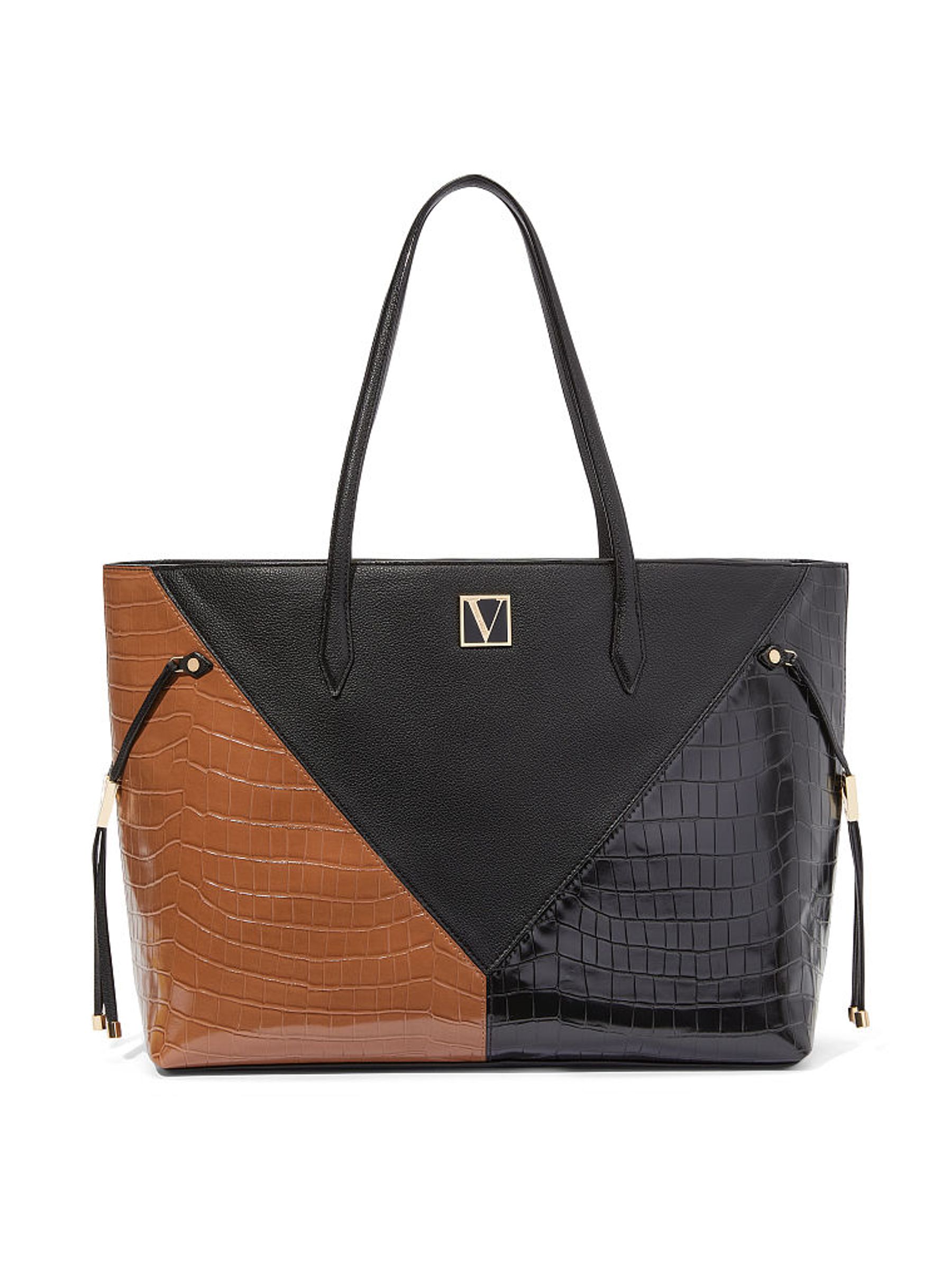 Victoria secret holdall bag hotsell