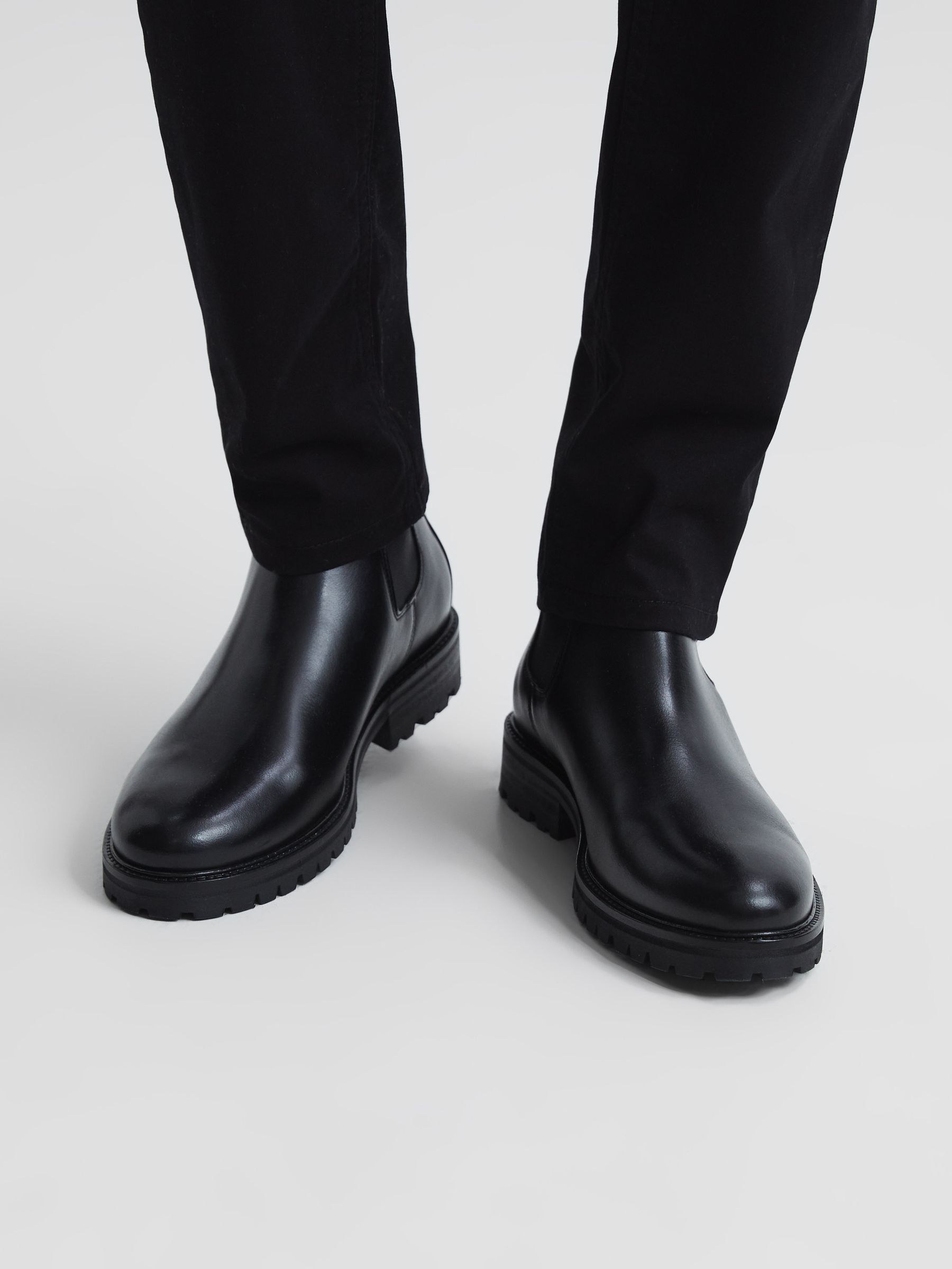 Reiss Leather Chelsea Boots in Black REISS