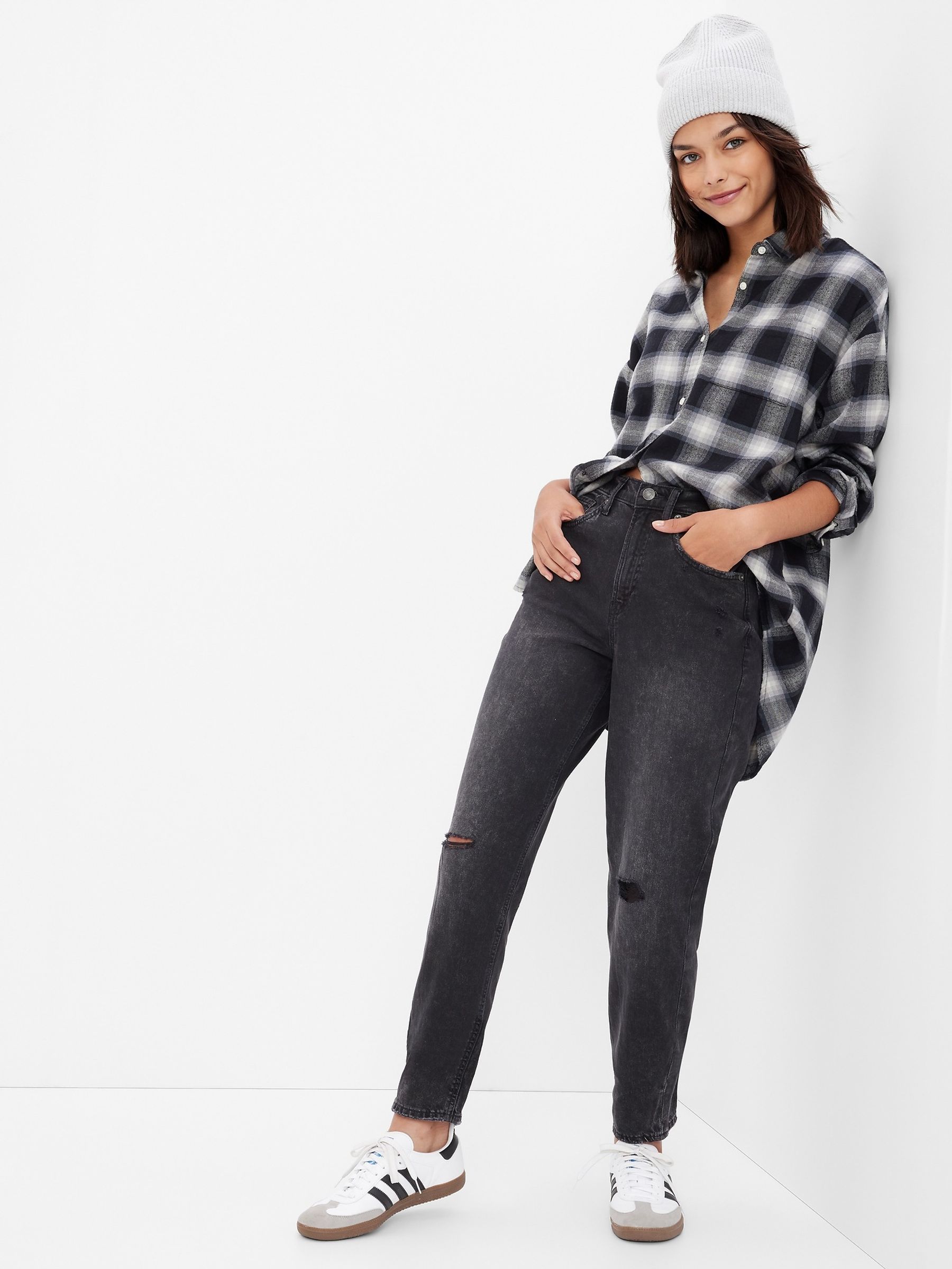 Black High Rise Mom Jeans Gap