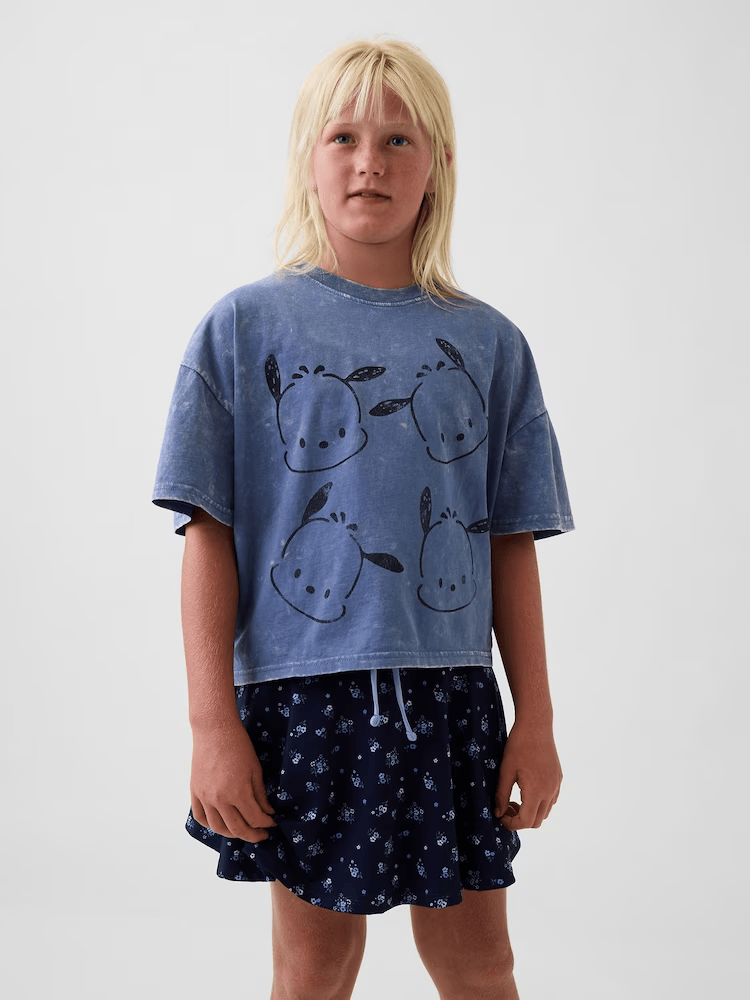 Blue Pochacco - Oversized Boxy Graphic T-shirt