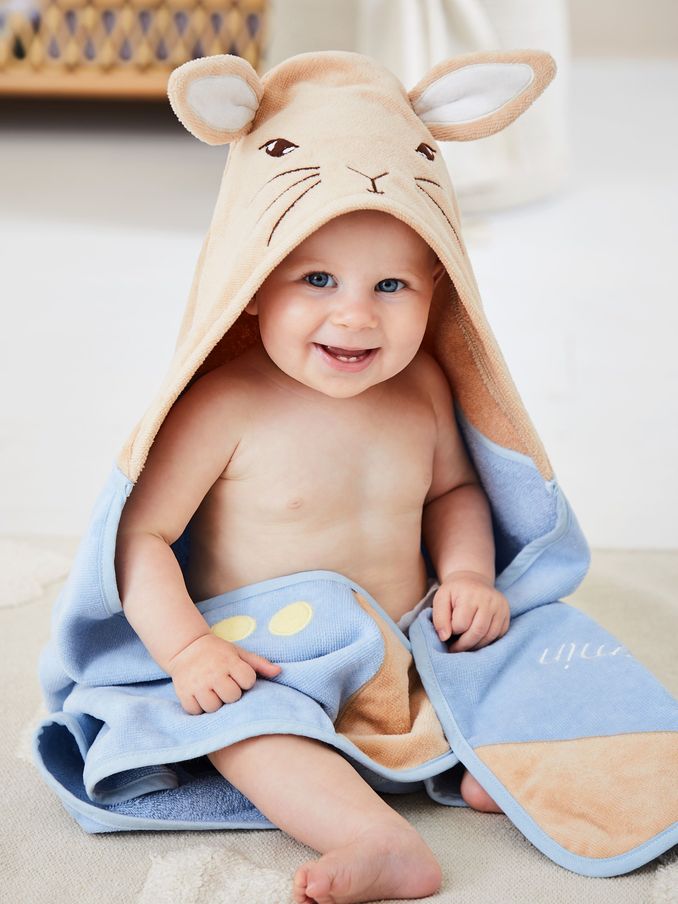 Peter Rabbit Hooded Towel (320998) | £21